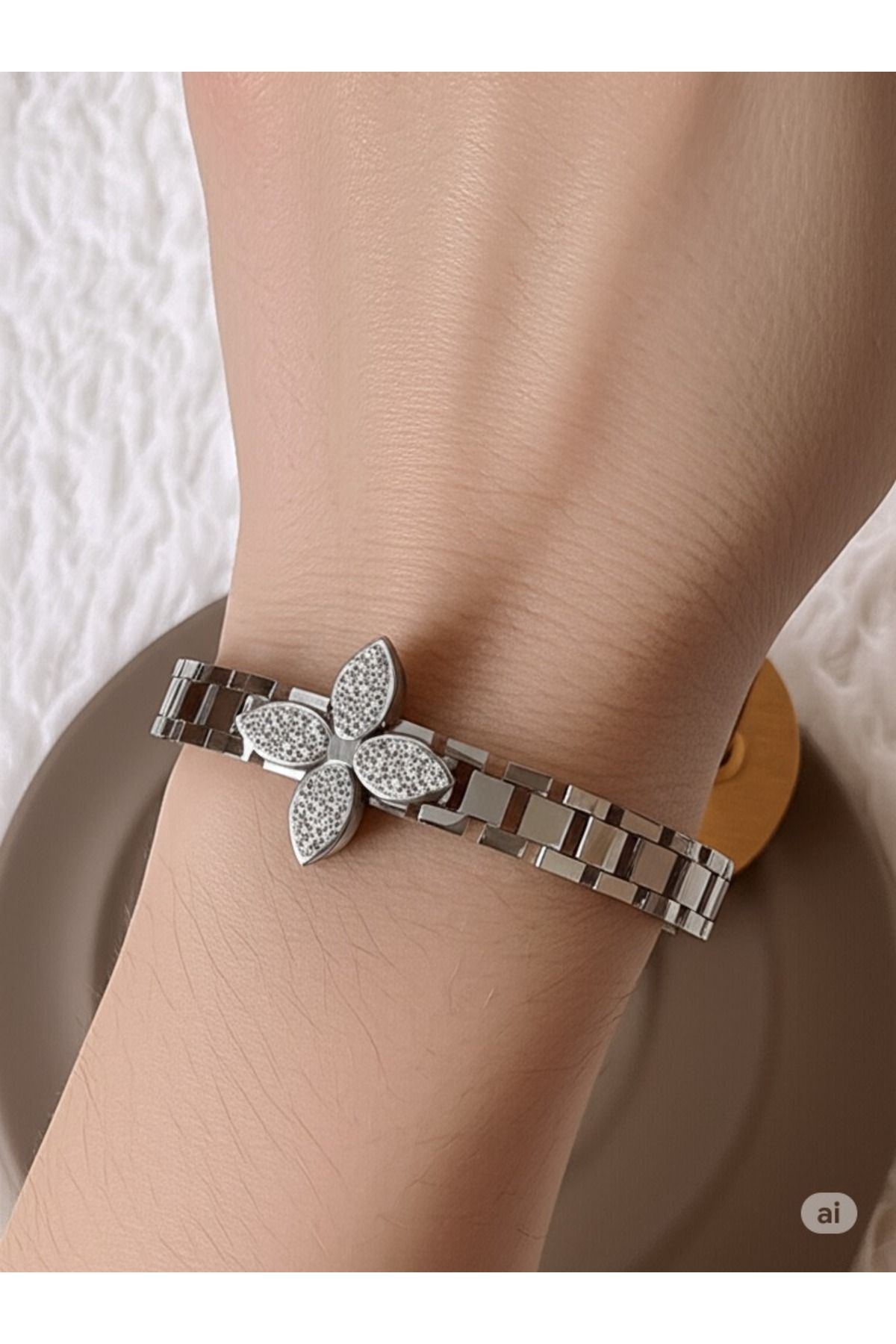 FAMEMUS ACCESSORY Zirkon Taşlı Çiçek Detaylı Kadın Çelik Bileklik
