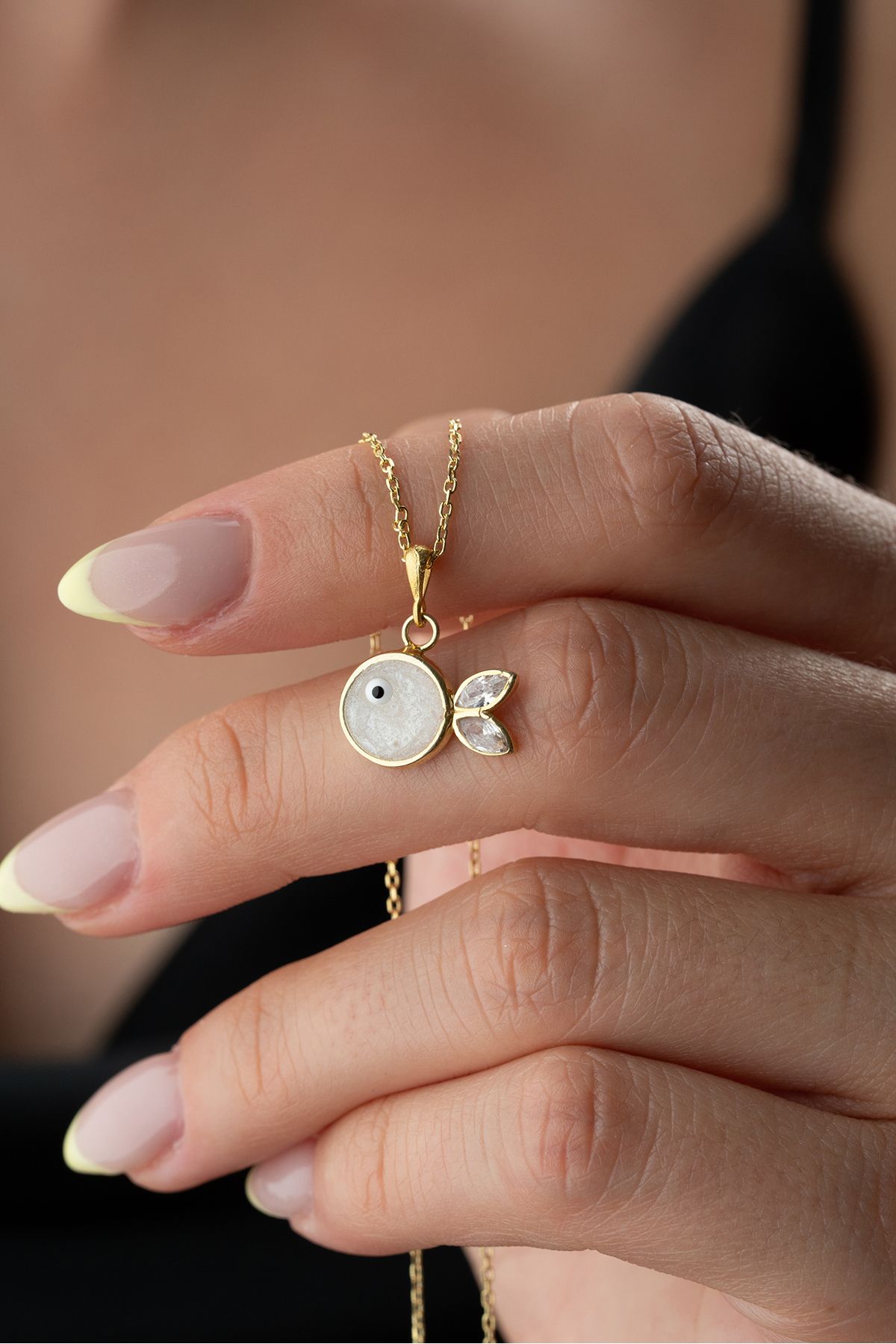 Silvano Jewelry 925 Ayar Gümüş Beyaz Mineli Balık Kolye