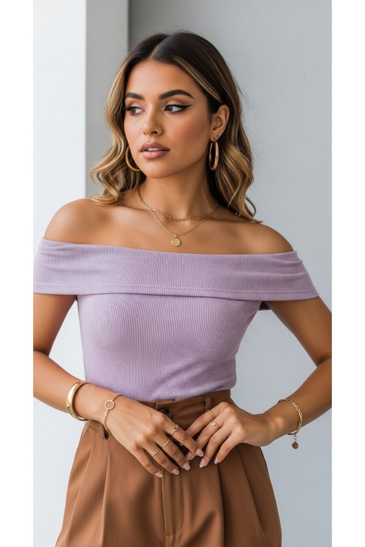 Butikdolabın Kadın Madonna Yaka Crop Bluz