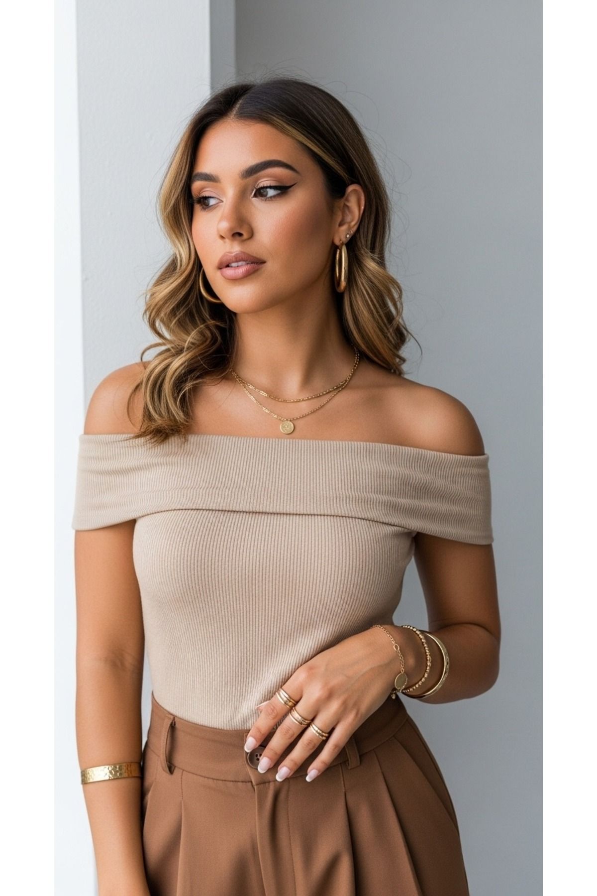 Butikdolabın Kadın Madonna Yaka Crop Bluz