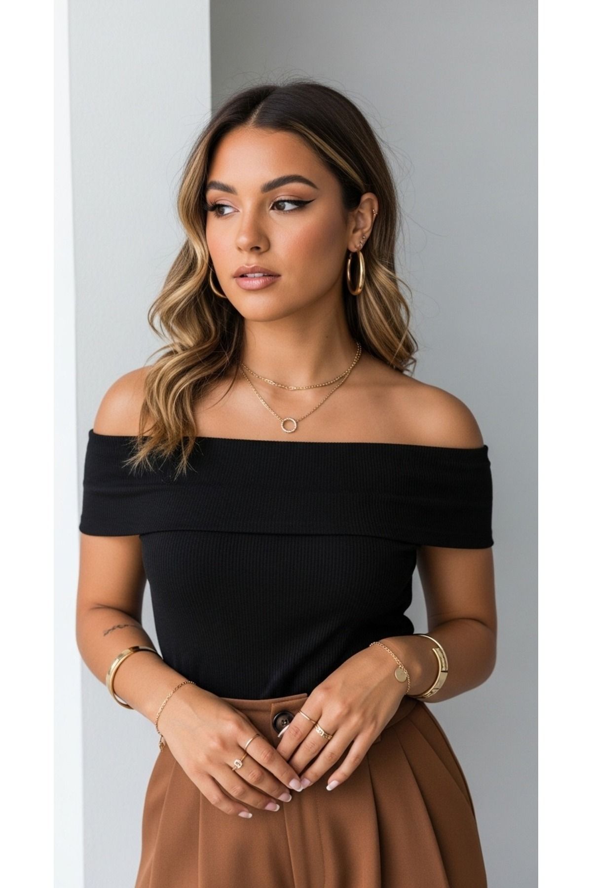 Butikdolabın Kadın Madonna Yaka Crop Bluz