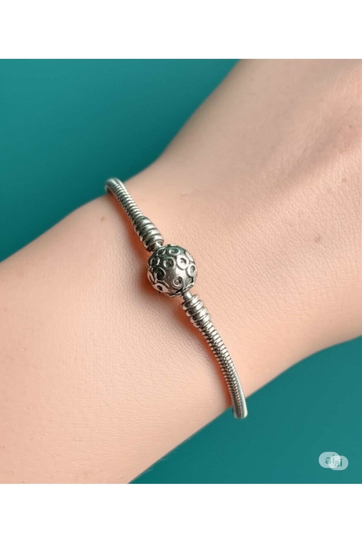 FAMEMUS ACCESSORY Zarif Charm Bileklik