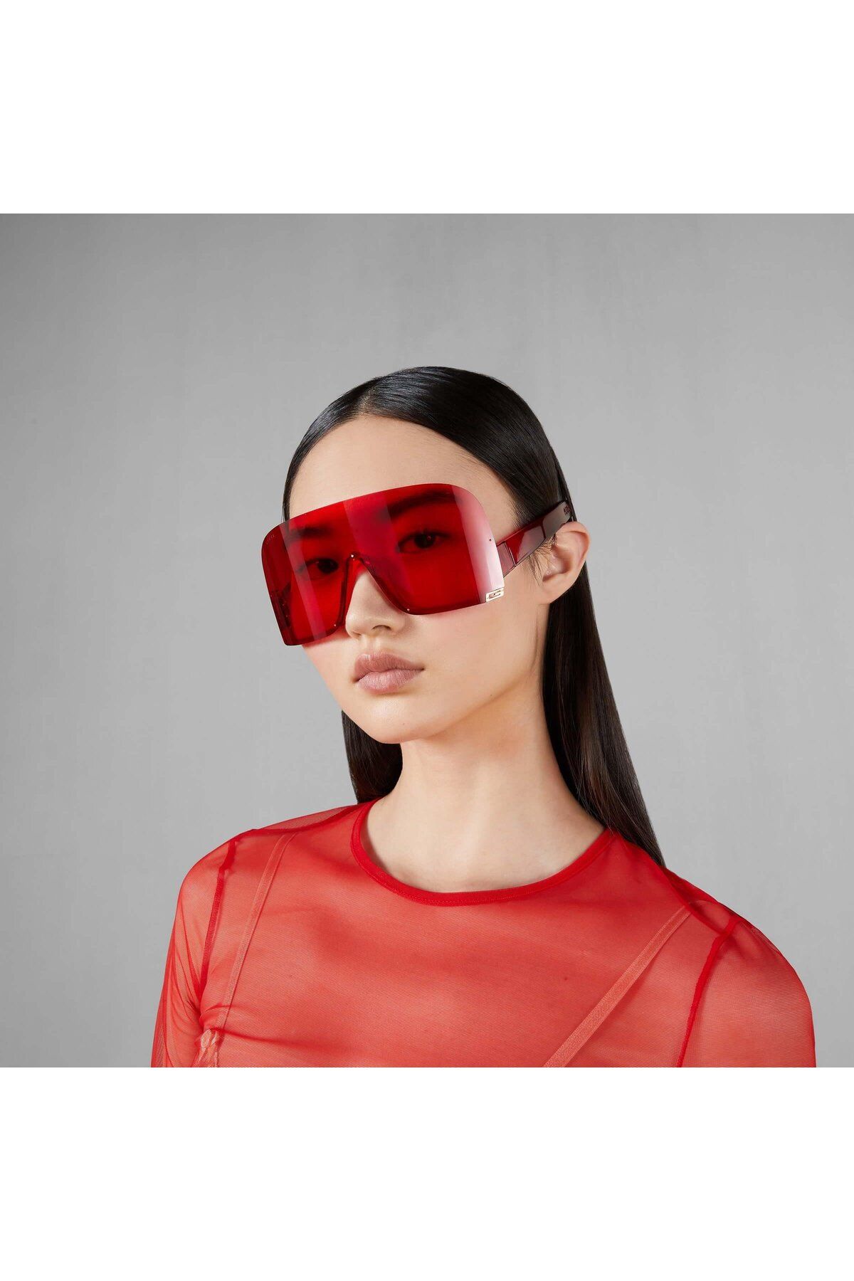 Gucci GG1631S 001 99-01 Kadın Kırmızı Mat Camlı Kırmızı Asetat Geometrik Güneş Gözlüğü