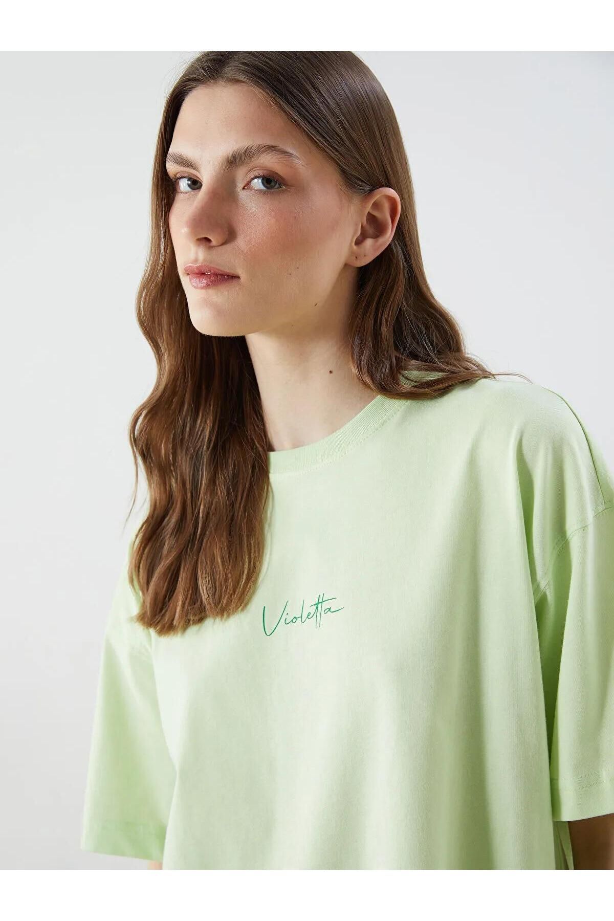 LC Waikiki LCW Vision Bisiklet Yaka Baskılı Oversize Kadın Tişört (S5)