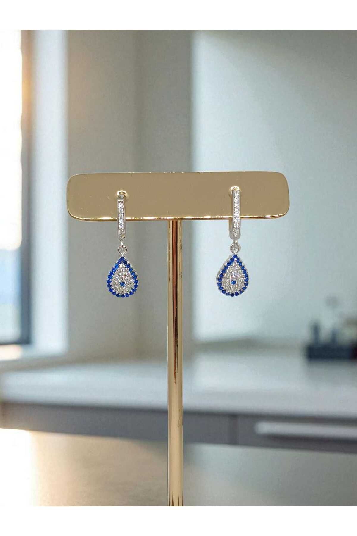 LUNEL Silver 925 Ayar Gümüş Damla Şekilli Nazar Boncuğu Desenli Taşlı Küpe – Zarif ve Anlamlı Tasarım