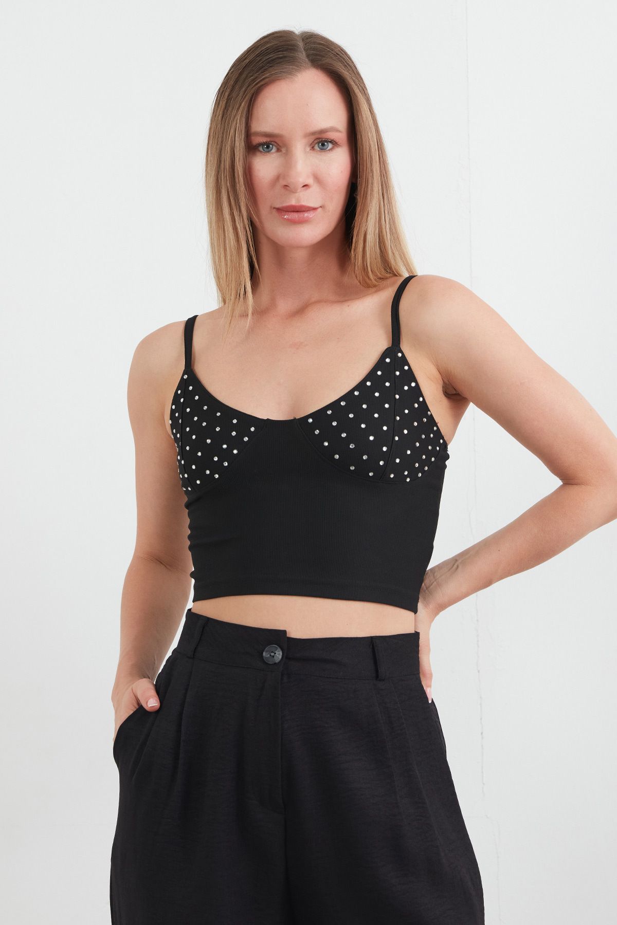 Fulla Moda Taş İşlemeli Askılı Büstiyer