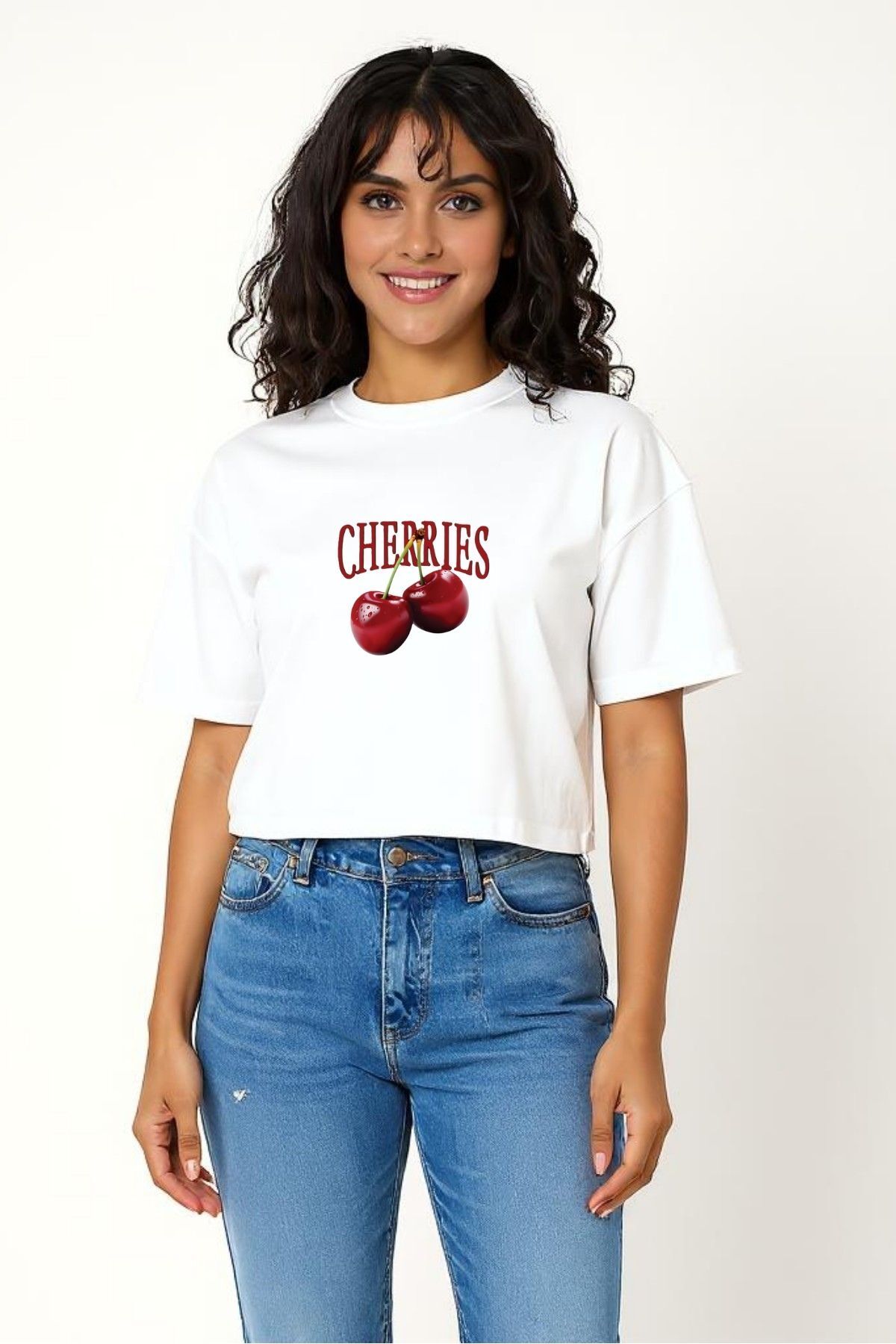 Windy Island Kadın Bisiklet Yaka Kiraz Baskılı Crop T-shirt