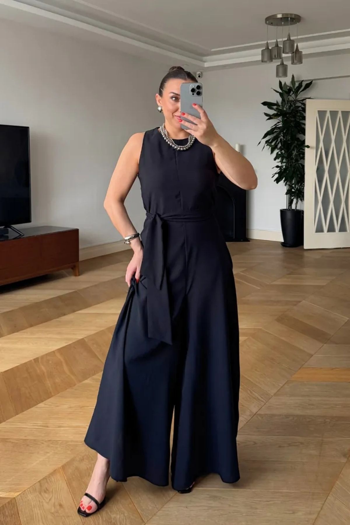 Tuba Butik Sıfır Kol Bol Paça Kadın Tulum