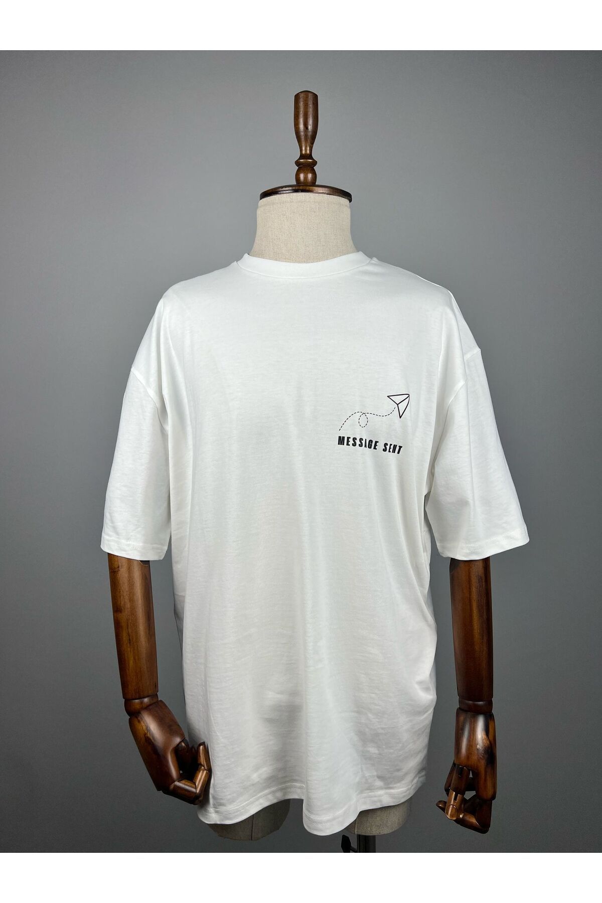 Lumora Design Astronot Oversize Siyah Tişört | “Message Sent To the Universe” %100 Pamuk