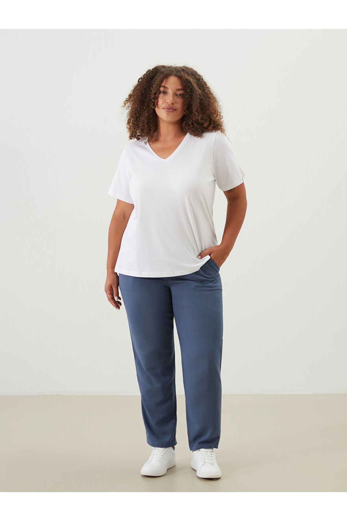 LC Waikiki-Pantaloni de damă în amestec de in cu talie elastică 2