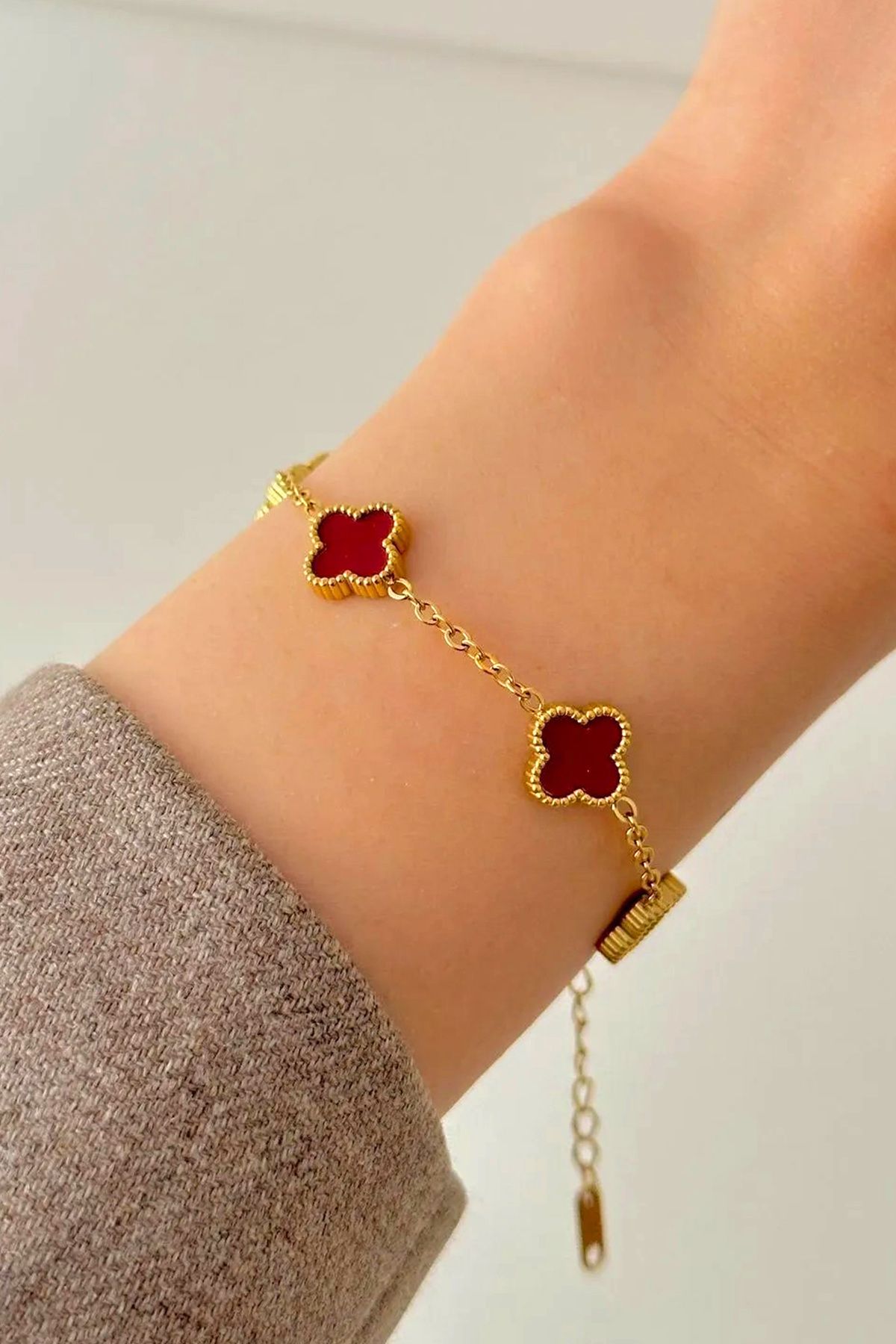 Senzavetra Altın Renk Kırmızı Van Cleef Kadın Bileklik
