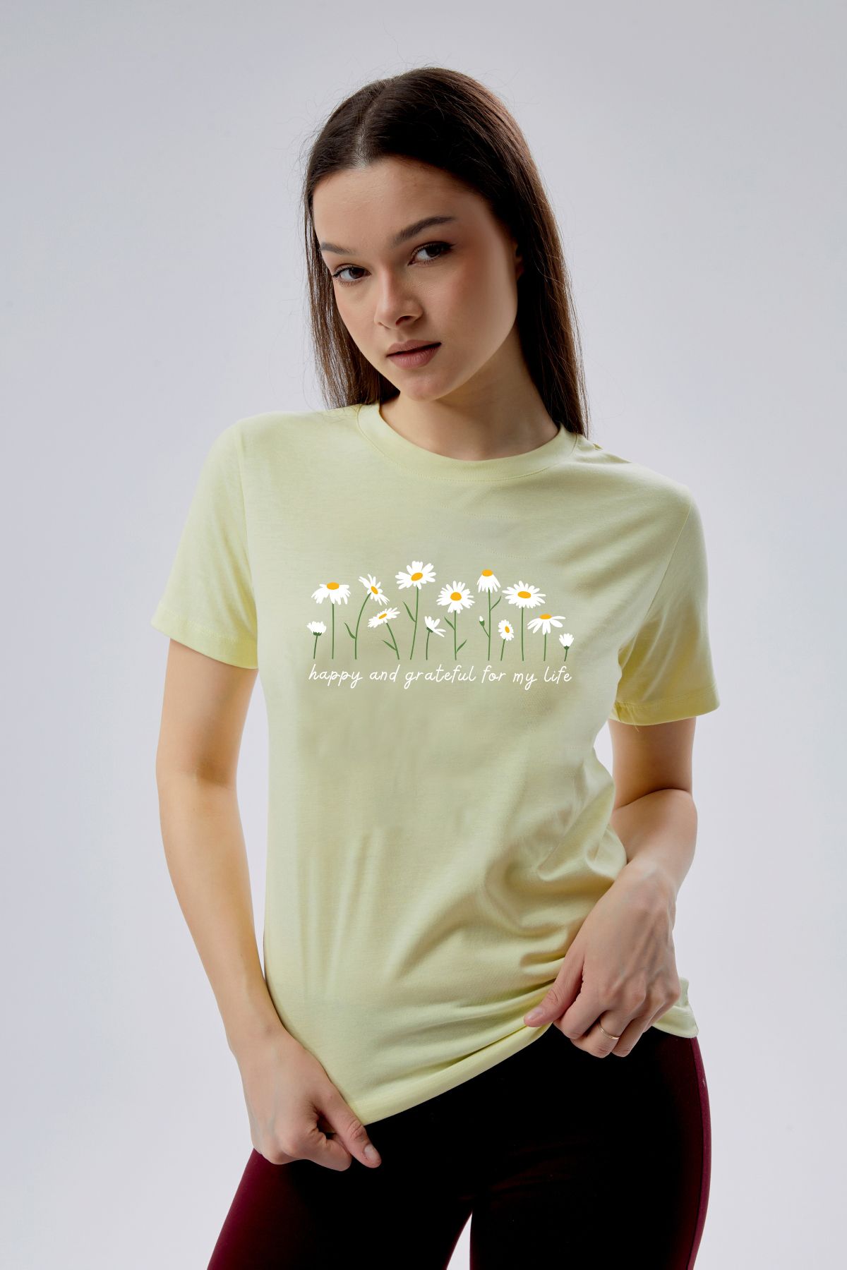 Kurun's Collection Daisies Baskılı Kısa Kol Pamuklu Tshirt