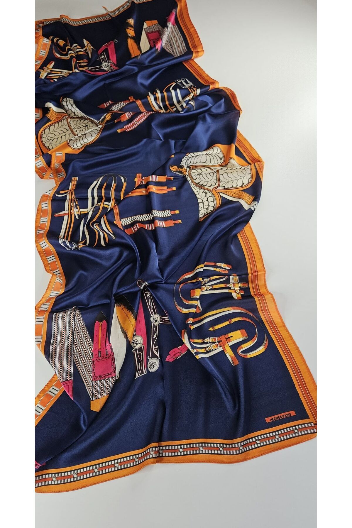 PİRAMİT HERMES VUAL İPEK ŞAL KEMER MODELİ LACİVERT TURUNCU