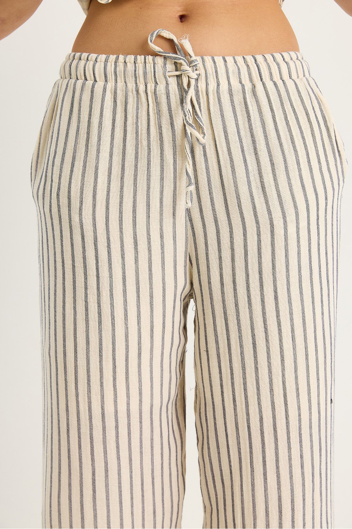 Bianco Lucci-Women's Striped Double Breasted Collar Tie Detailed Blouse Elastic Waist Lined Muslin Suit 1039 60283478 4