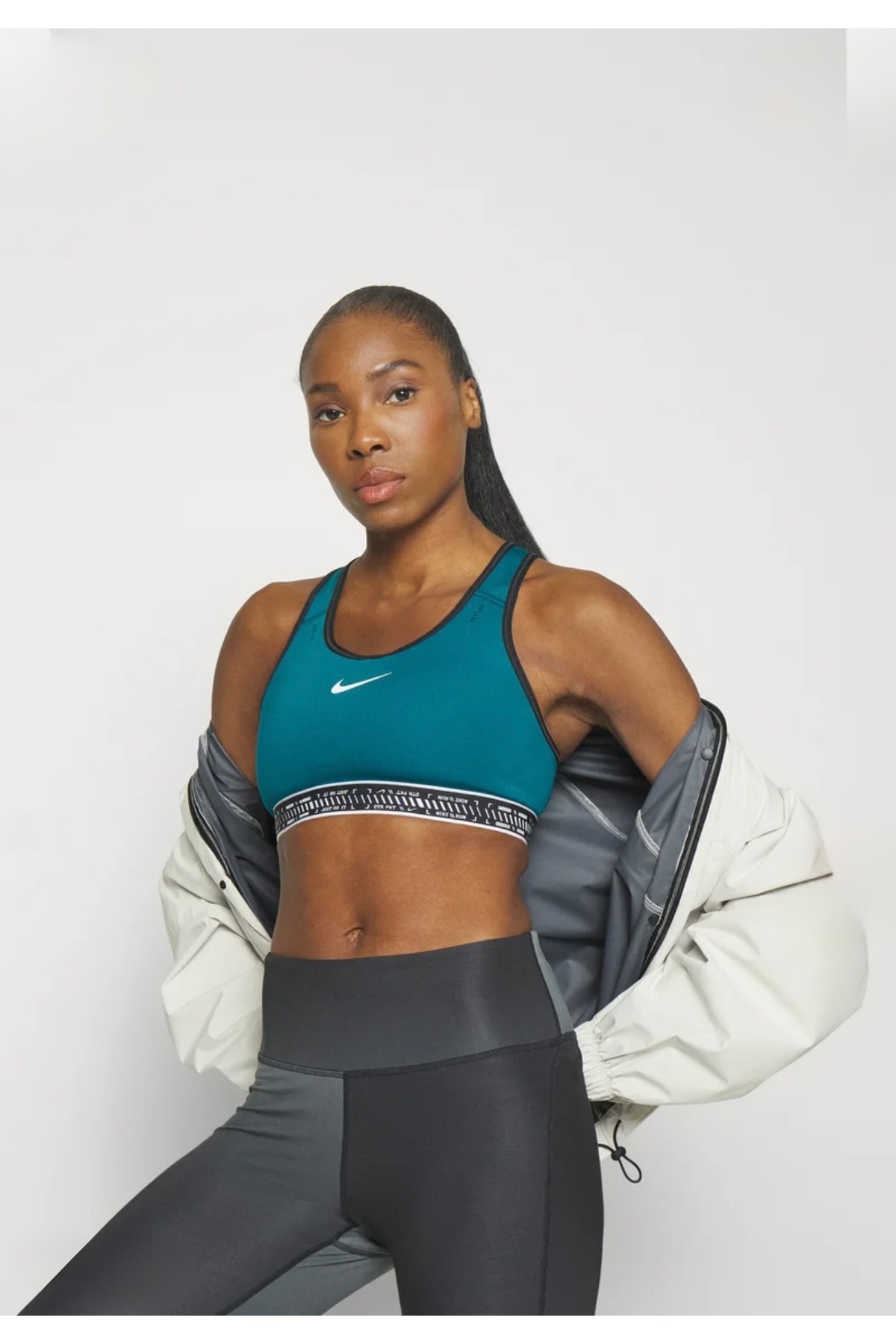 Nike Women's Swift Storm Fit Jacket Beyaz Kadın Ceket görsel 4