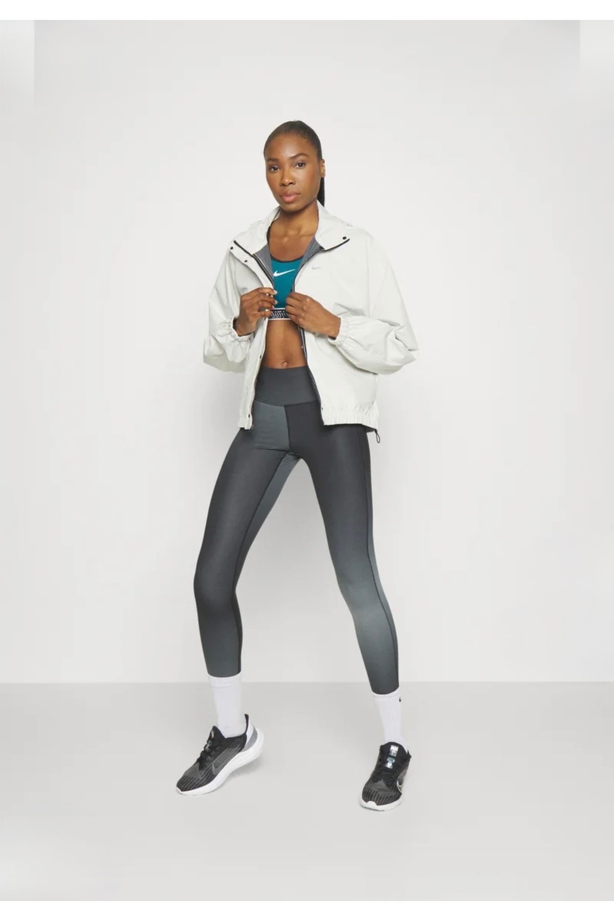 Nike Women's Swift Storm Fit Jacket Beyaz Kadın Ceket görsel 2