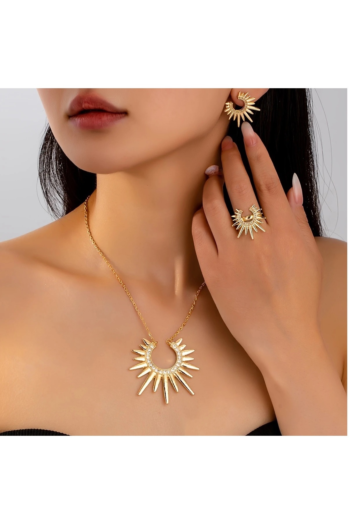 mos&more Gold 4 Parçalı Güneş Taşlı Şık Kadın Kolye-küpe-yüzük Seti