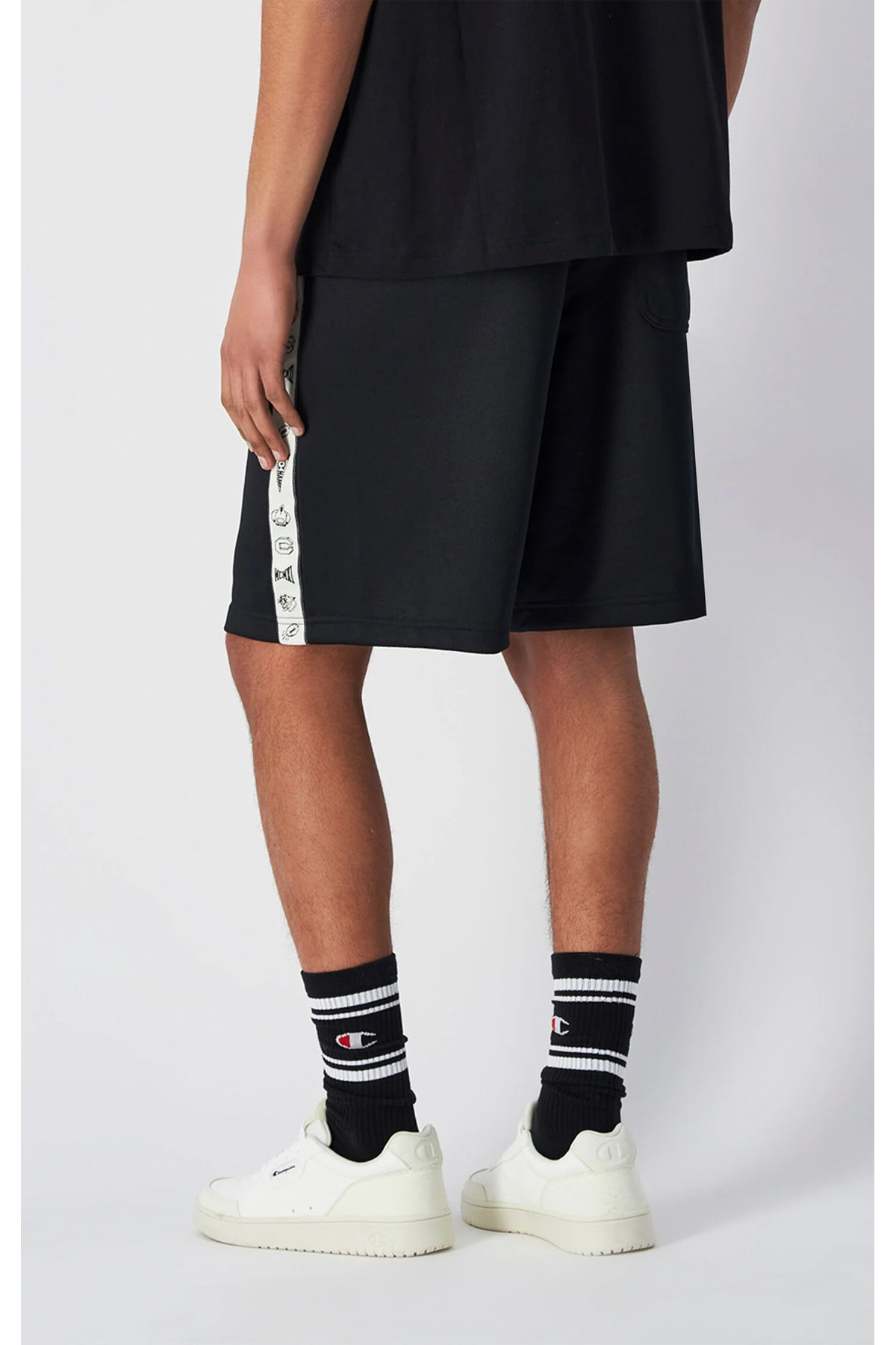 Champion  Yearbook Shorts Siyah Erkek Şort-220935-KK001 - Görsel 4