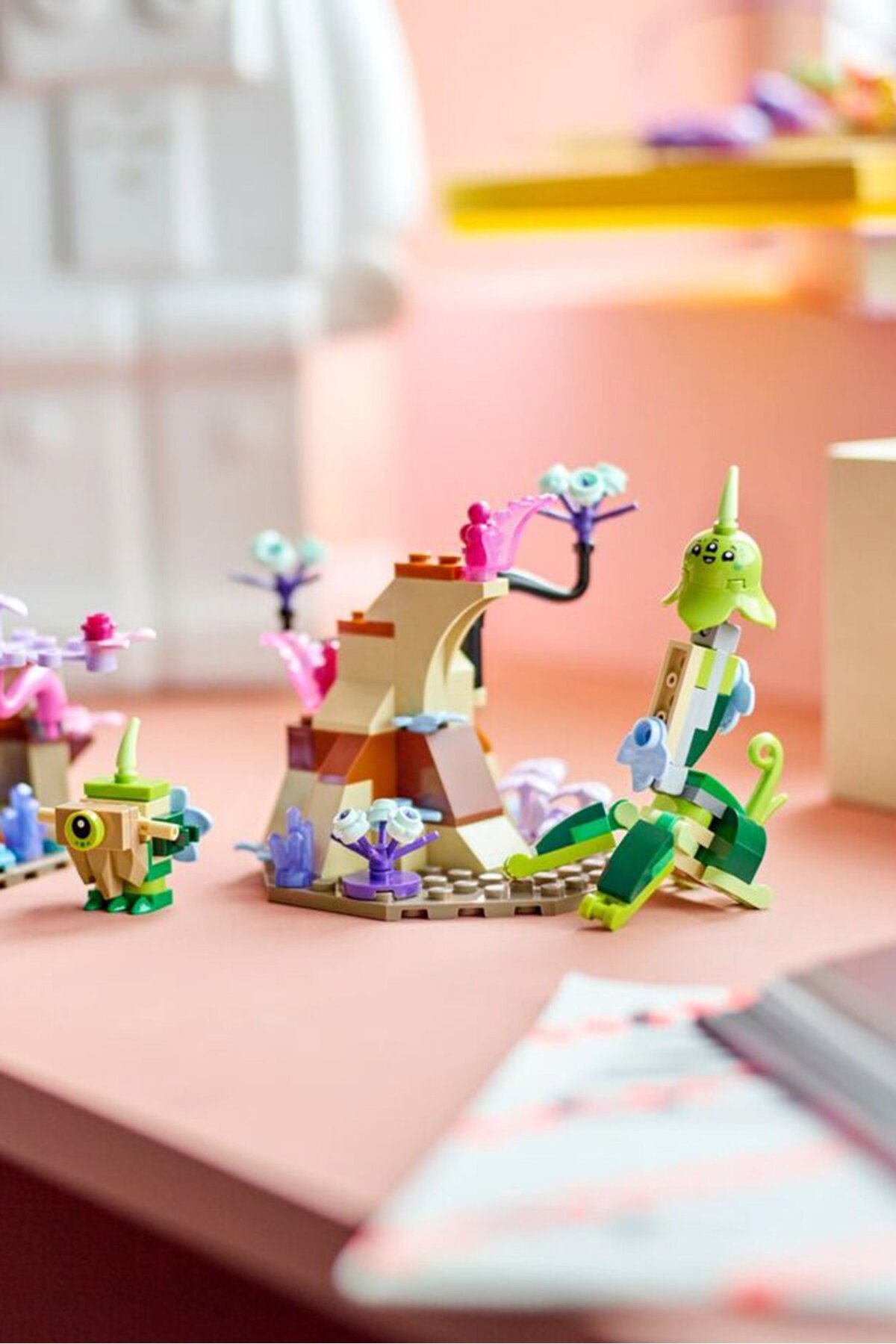 فضای ۴۰۷۱۶ زیستگاه سیاره بیگانه