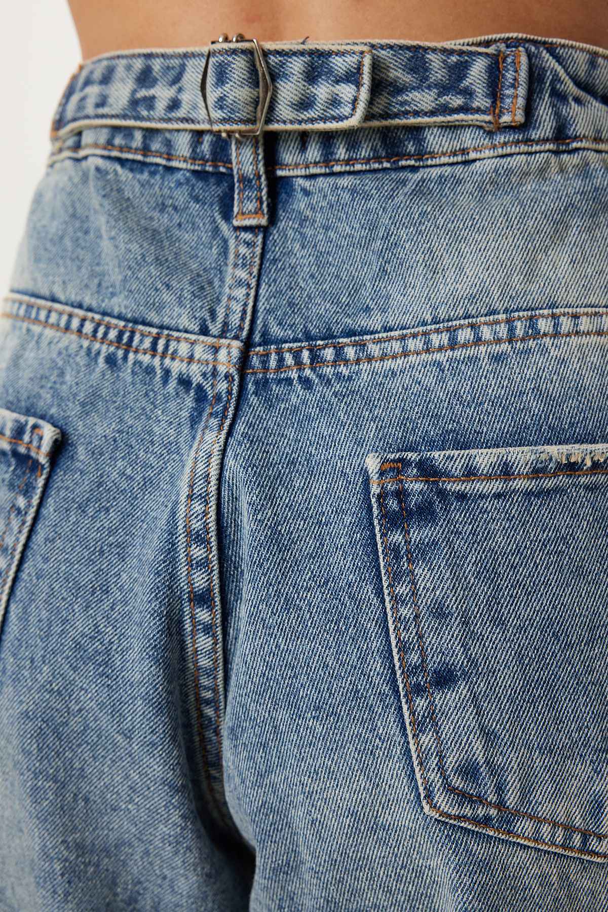 Kadın Orta Mavi Yıkamalı Baggy Denim Jean RG00080