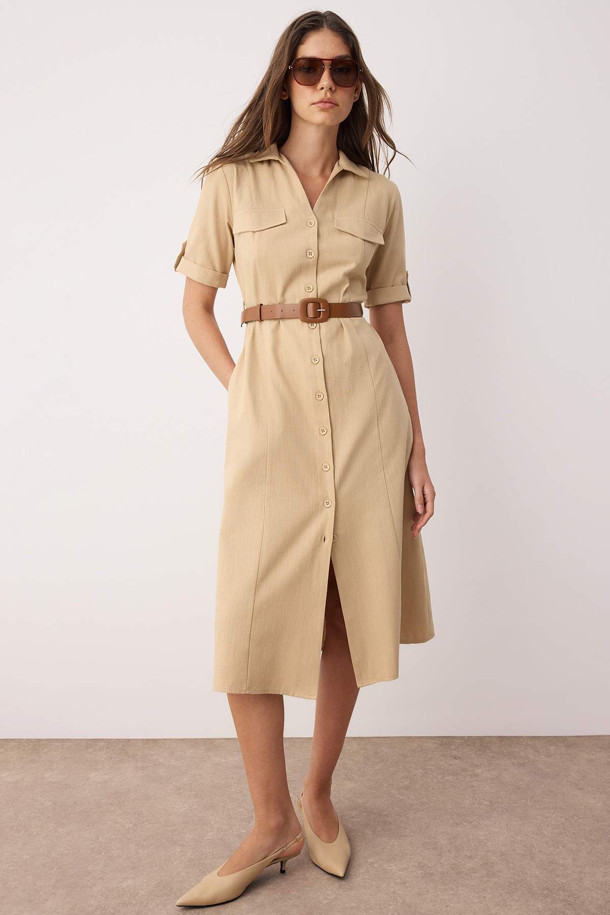 Trendyol Collection Mink Belted Midi tkané šaty s detailním rovným kapsou TWOSS25EL00704