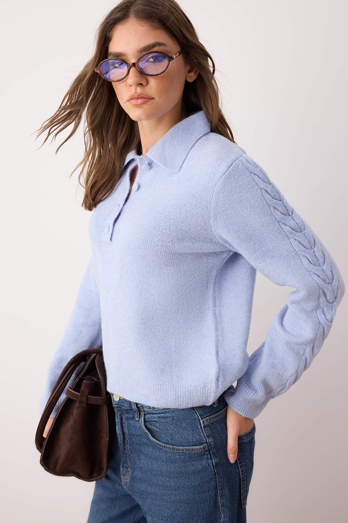 Trendyolmilla  Mavi Yumuşak Dokulu Saç Örgü Detaylı Triko Kazak TWOAW26KZ00003 - Görsel 2