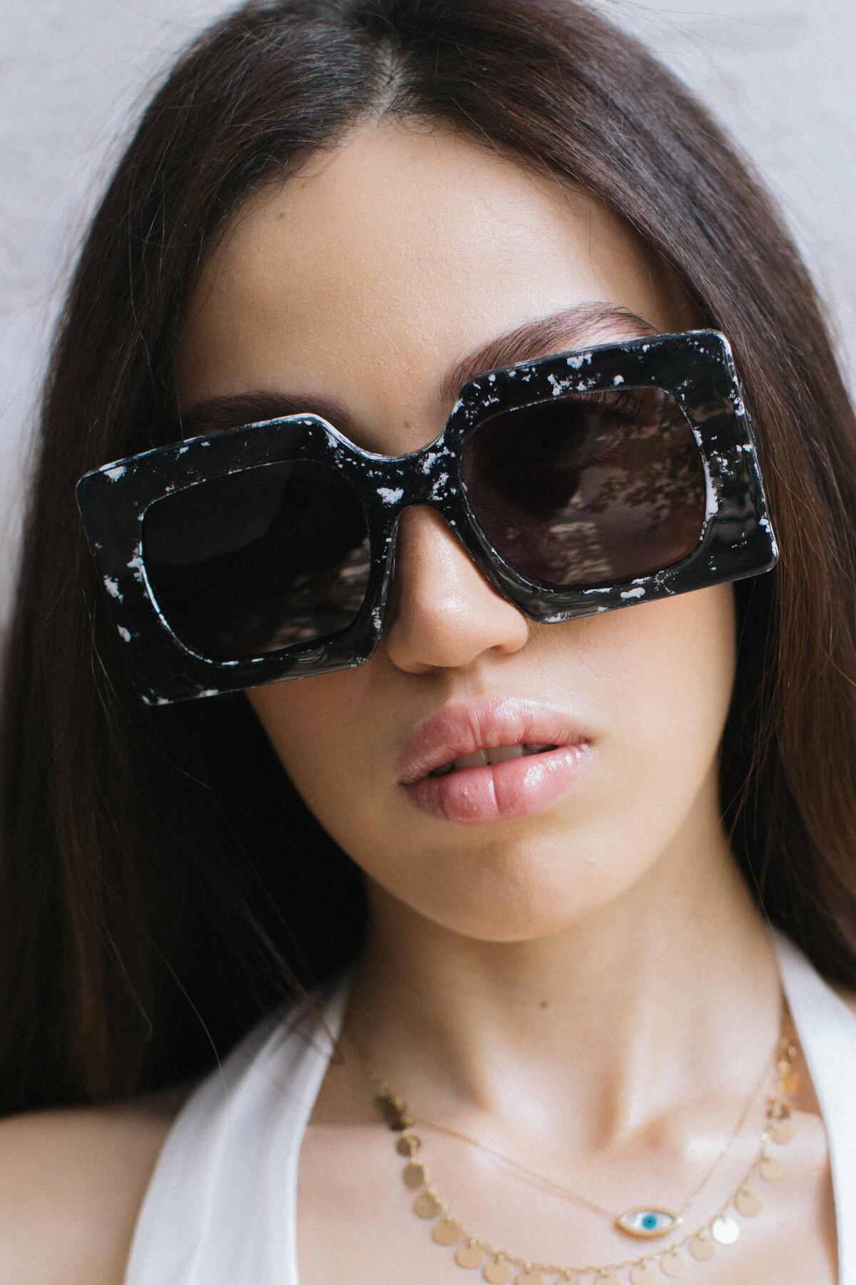 Swallow Dirty Black Sunglasses