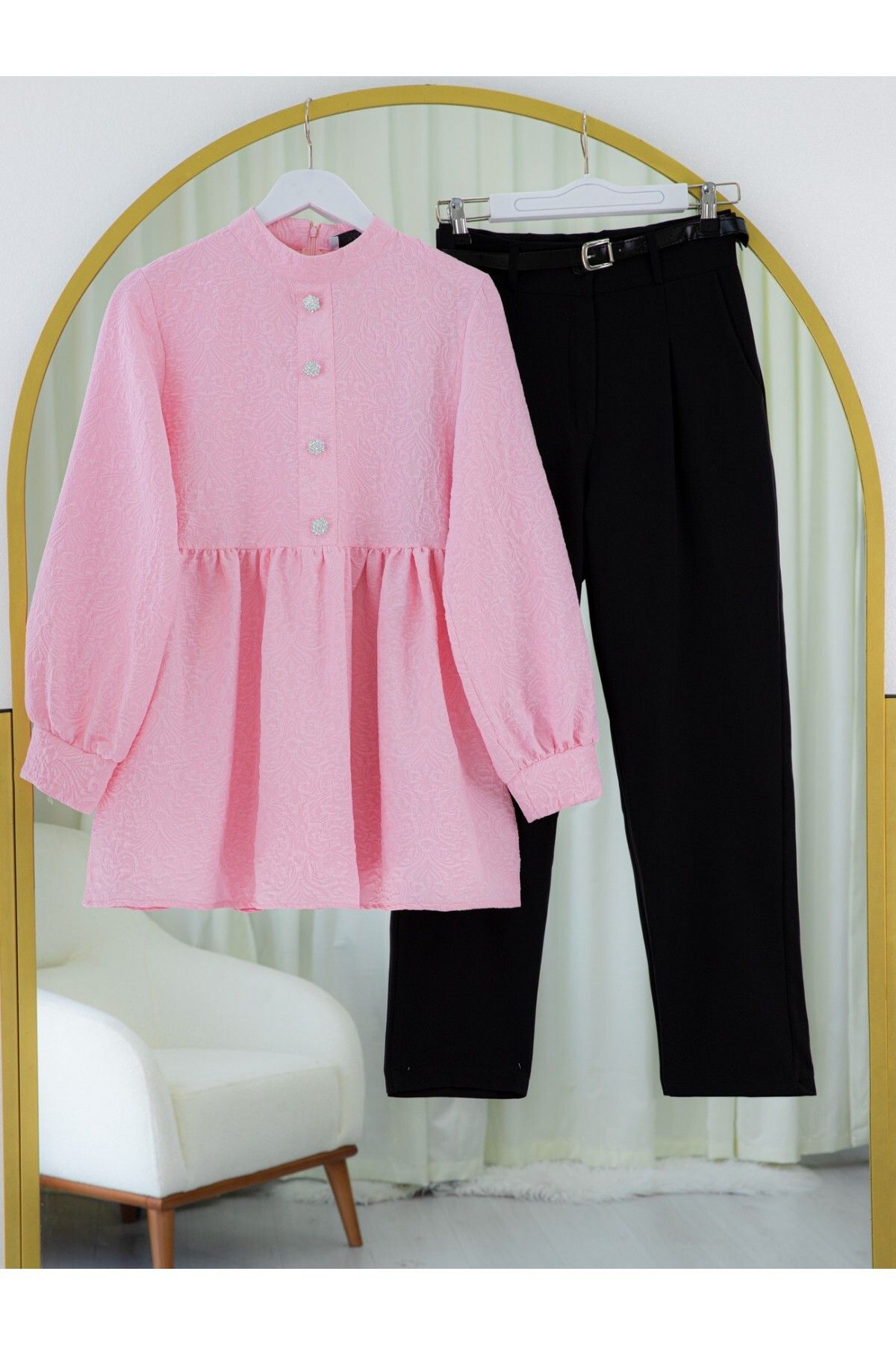 Modamorfo-Tunic with stone button detail on the front and zipper on the back - pink 5