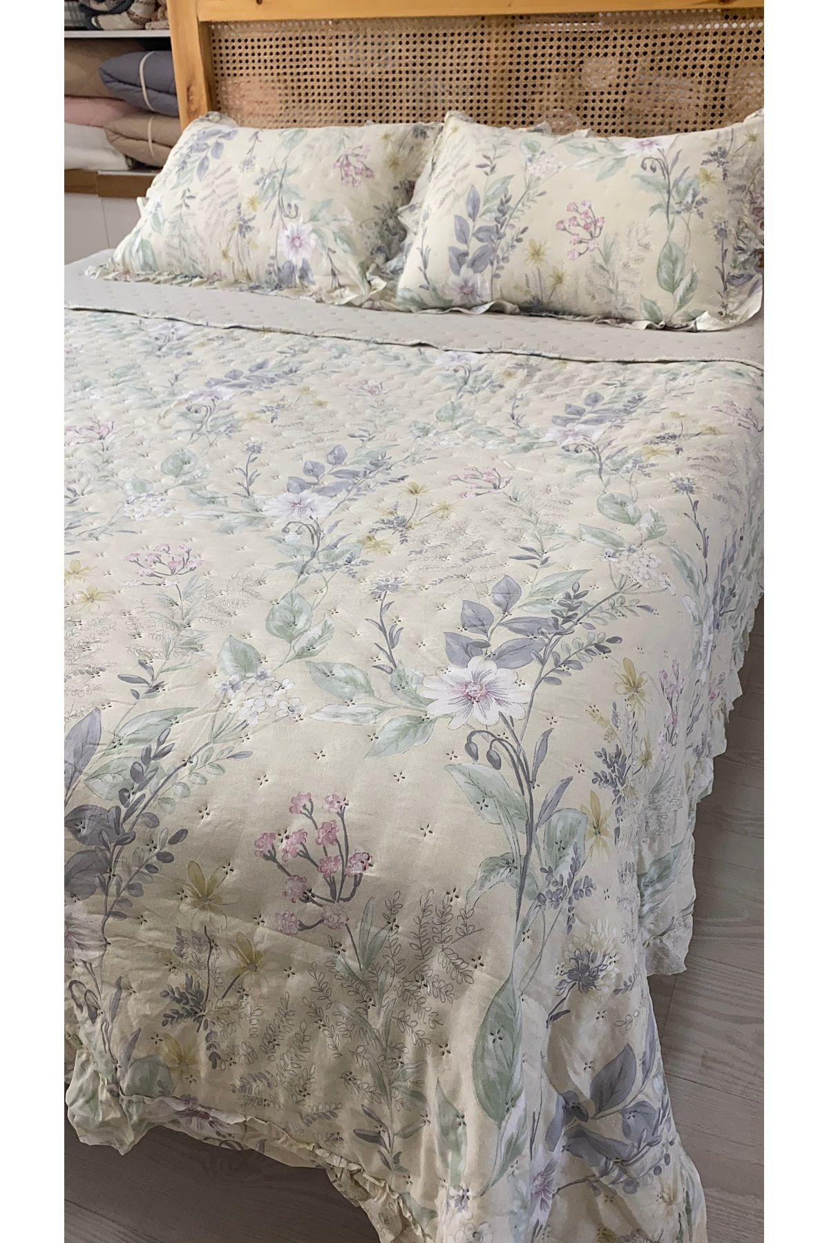 sutra-Flora Series Double Sided Double Bedspread Set 3