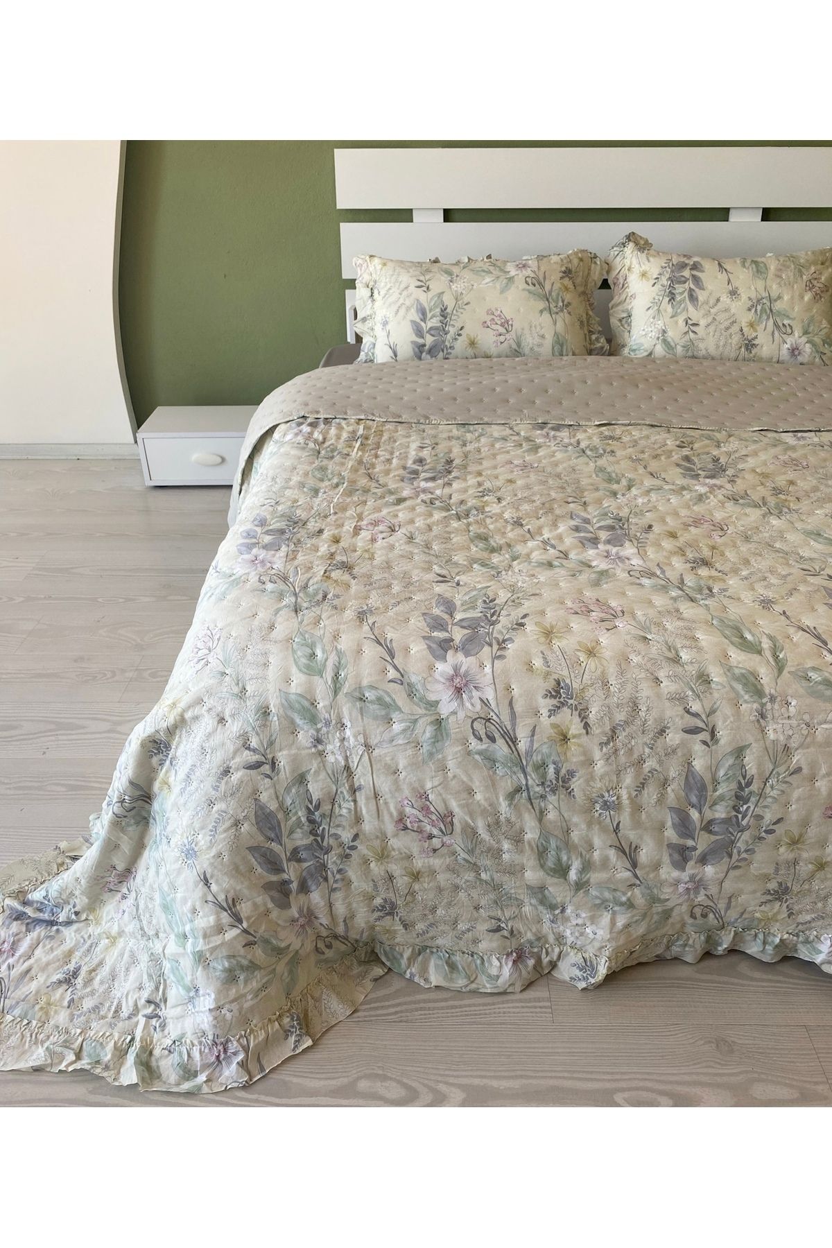 sutra-Flora Series Double Sided Double Bedspread Set 2