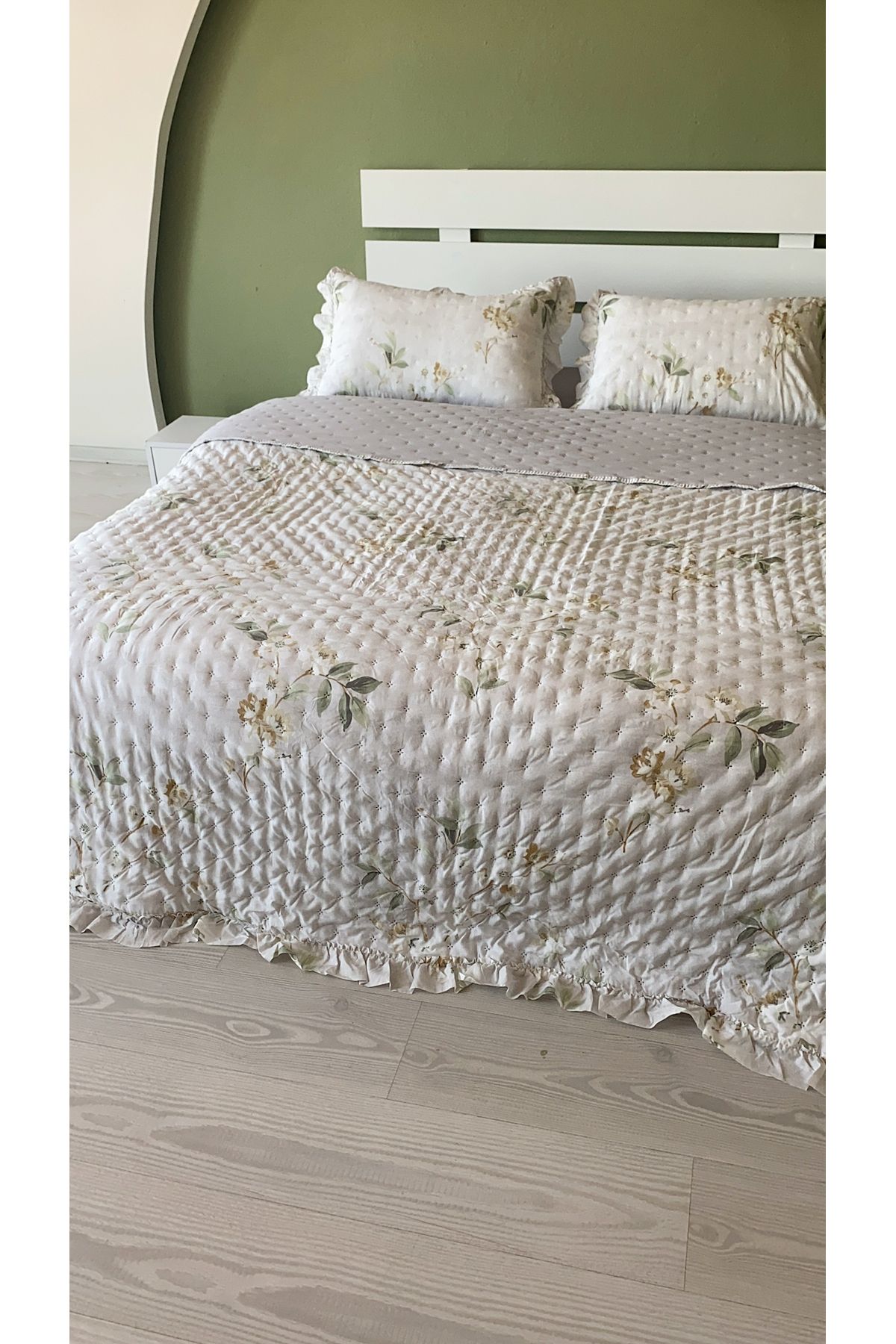 sutra-Flora Series Double Sided Double Bedspread Set 2