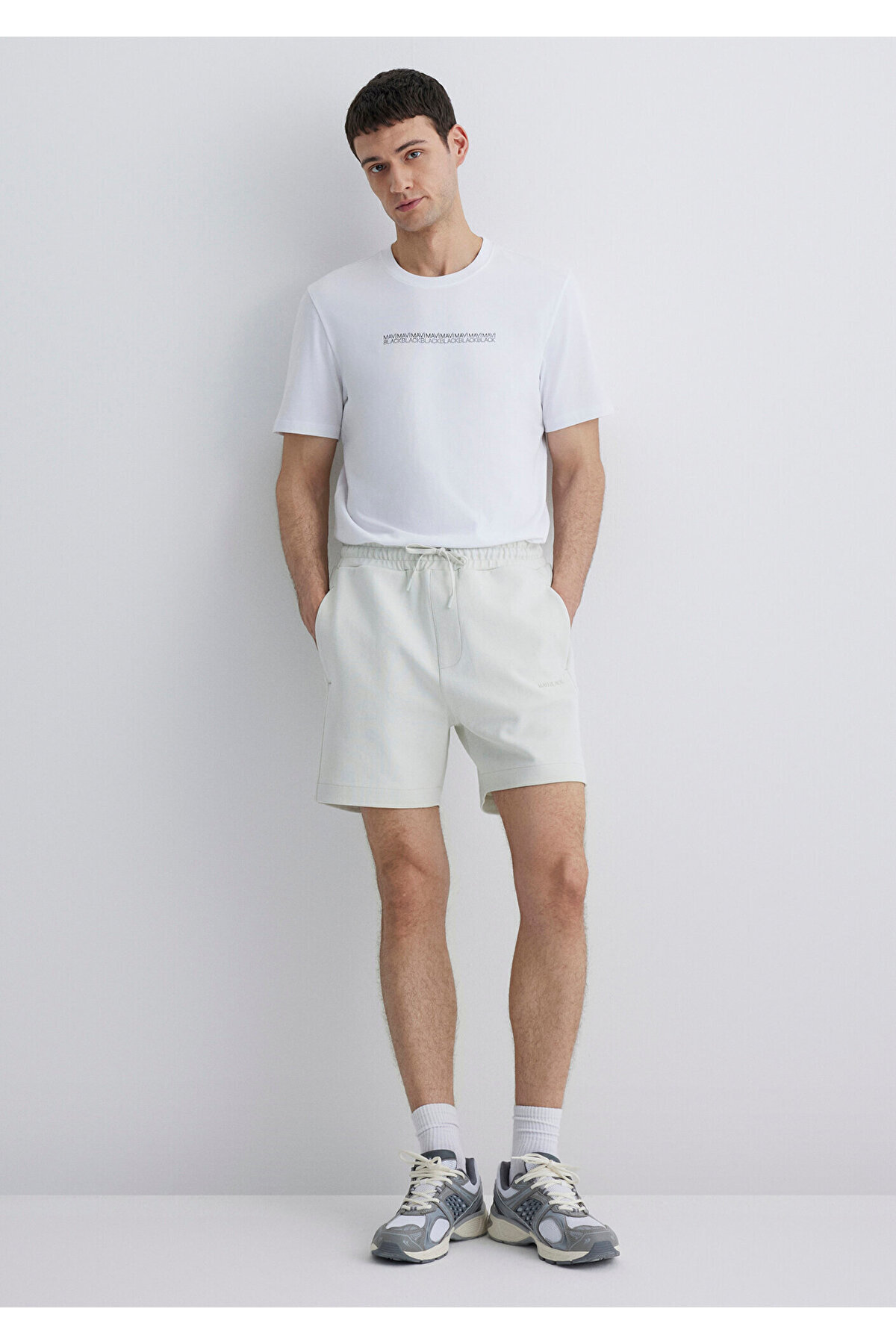 Mavi-White Shorts 0410258-70142 2