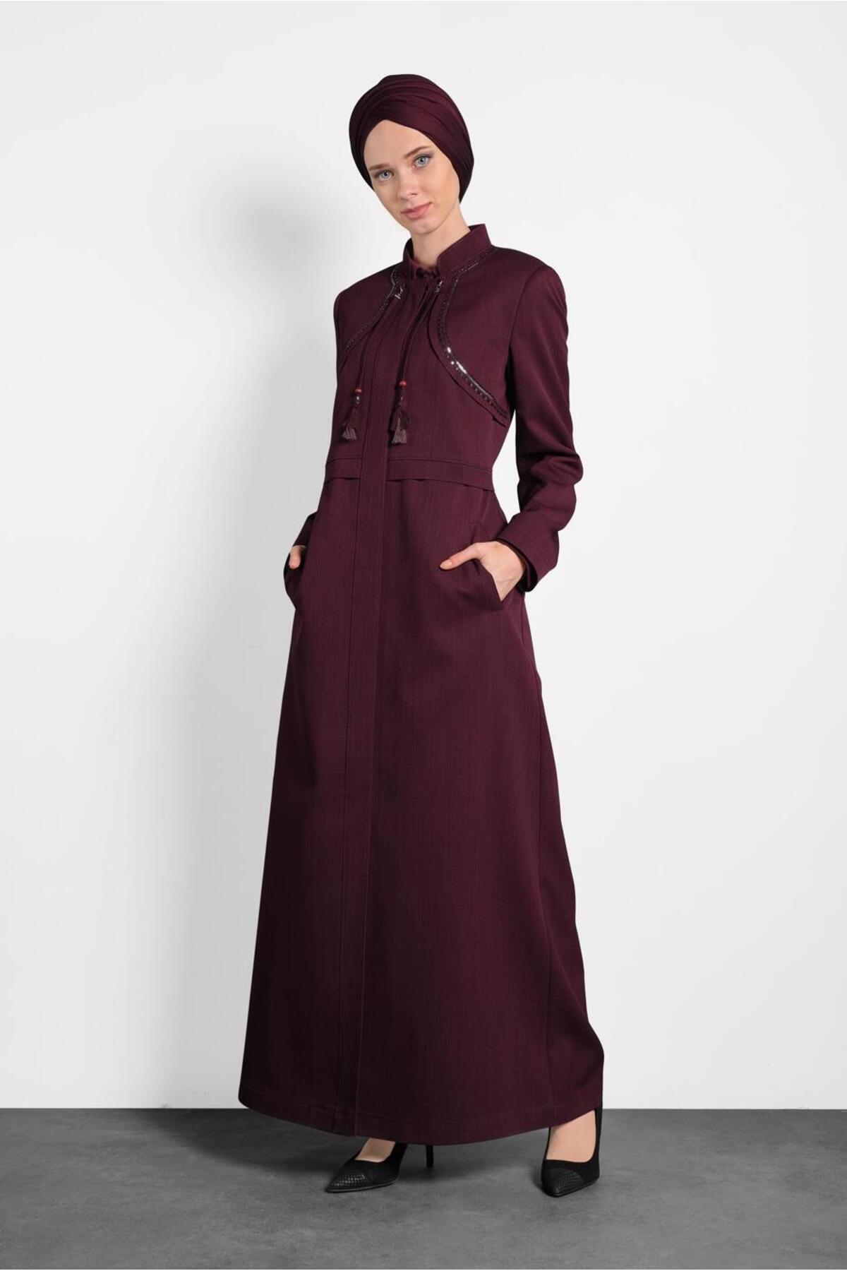 Alvina-10007 Model Judge Collar and Buttoned Gift Parde 2