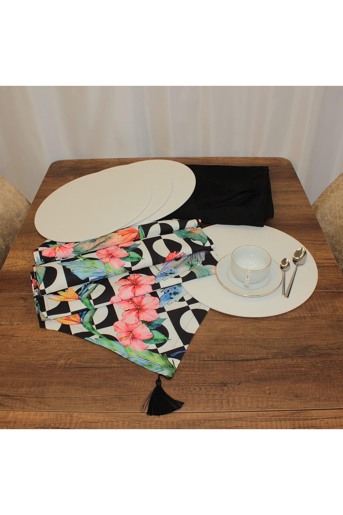 Mena Rise BlackShop - SİYAH&BEYAZ EGOMETRİK ARKA PLAN 1064272