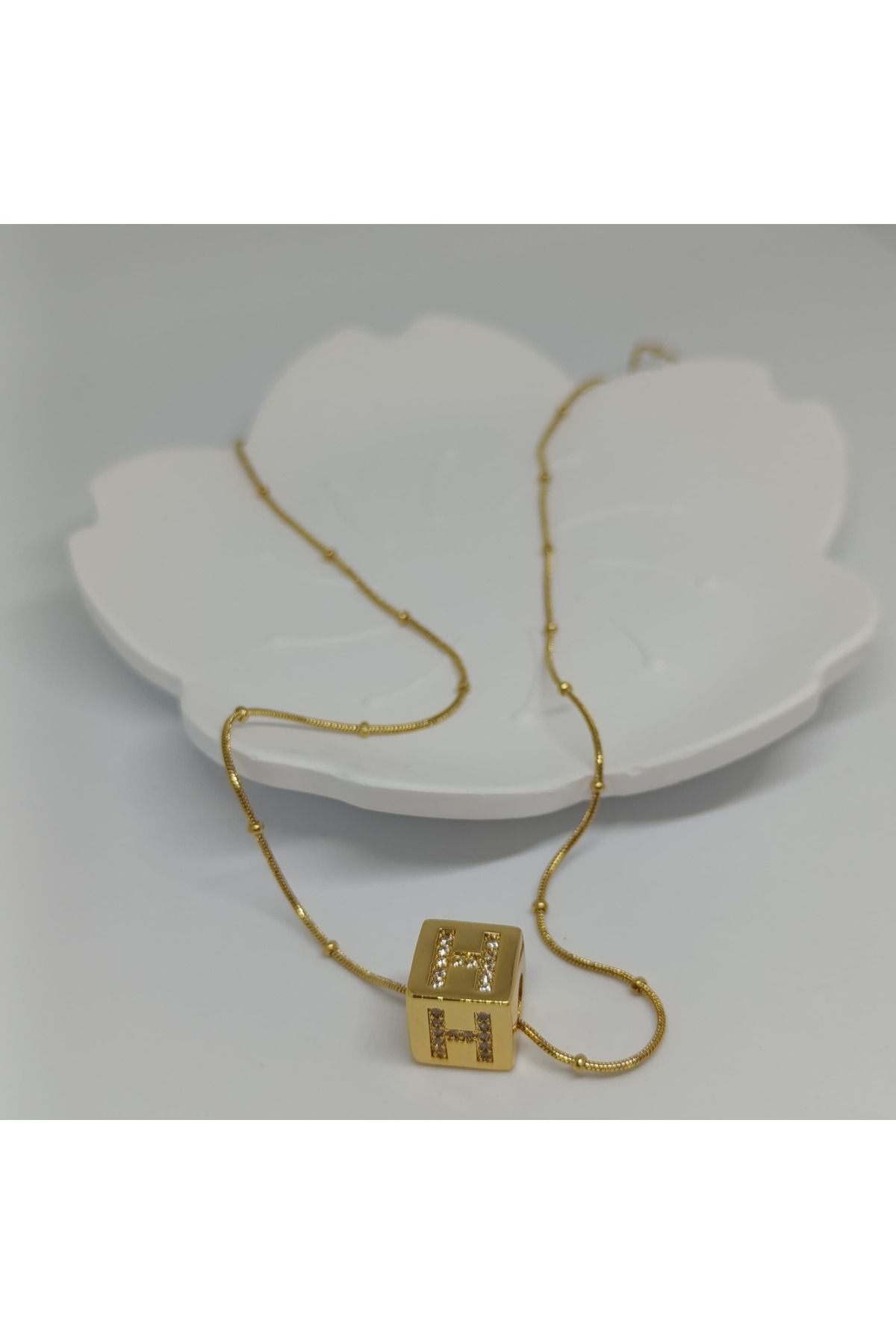 Home KADIN ÇELİK HARFLİ KOLYE (H)