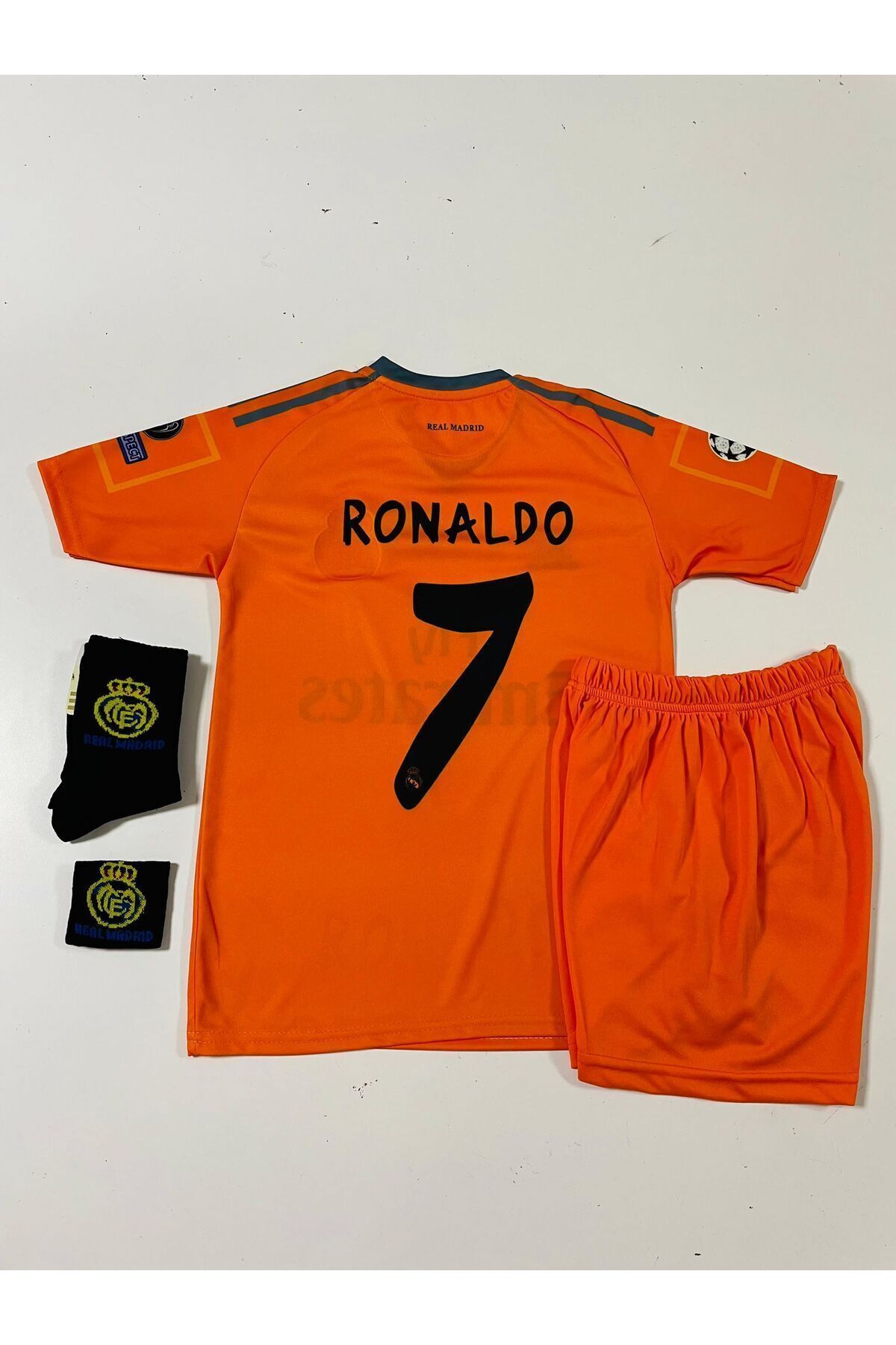 FAMİLYSTAN R.e.a.l M.a.d.r.i.d 2013/14 Sezonu Ronaldo Çocuk Forması 4'LÜ Set (ARMALI-SYH)