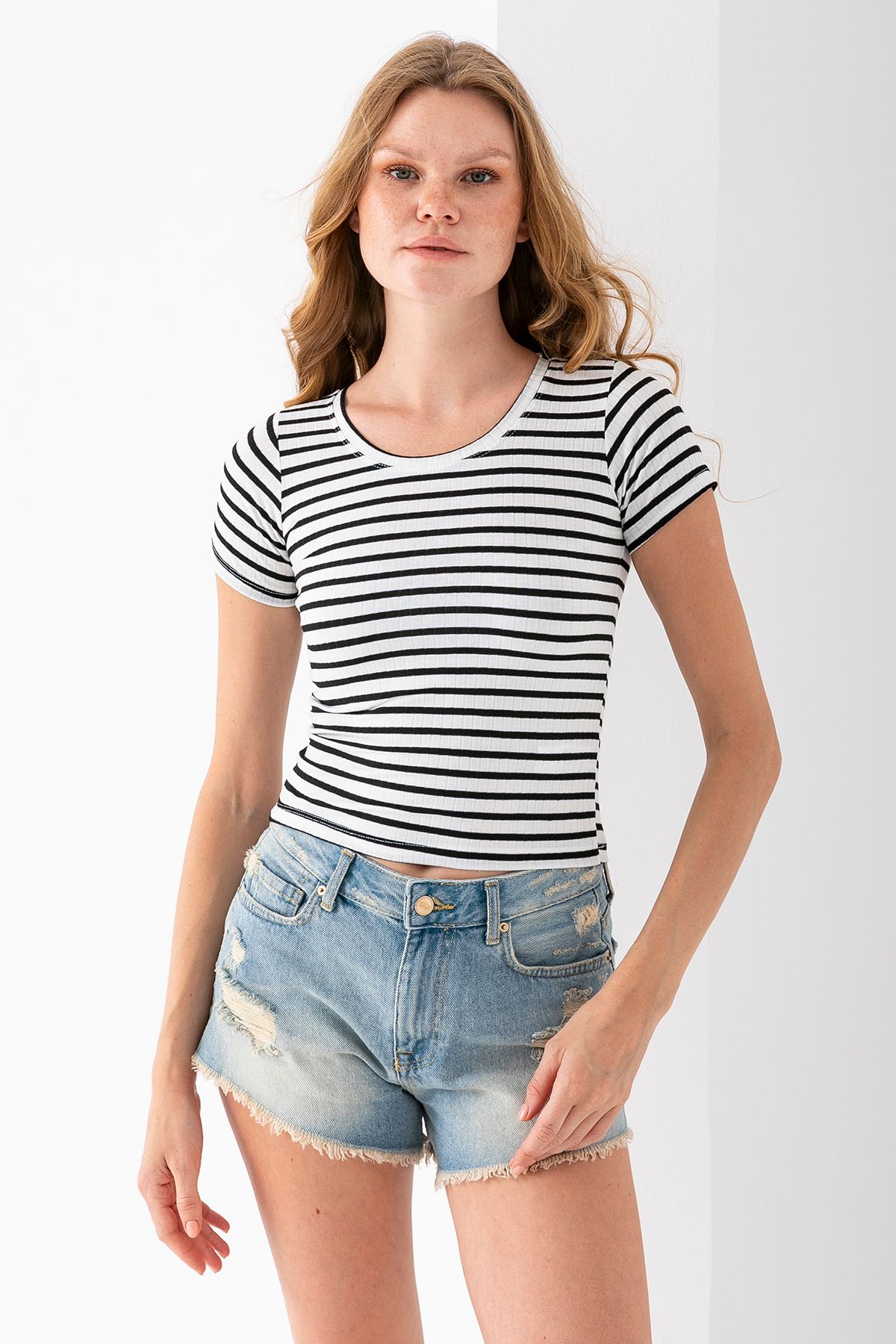 GİYSA Kadın Bisiklet Yaka Çizgili Basic Body Siyah - 25509