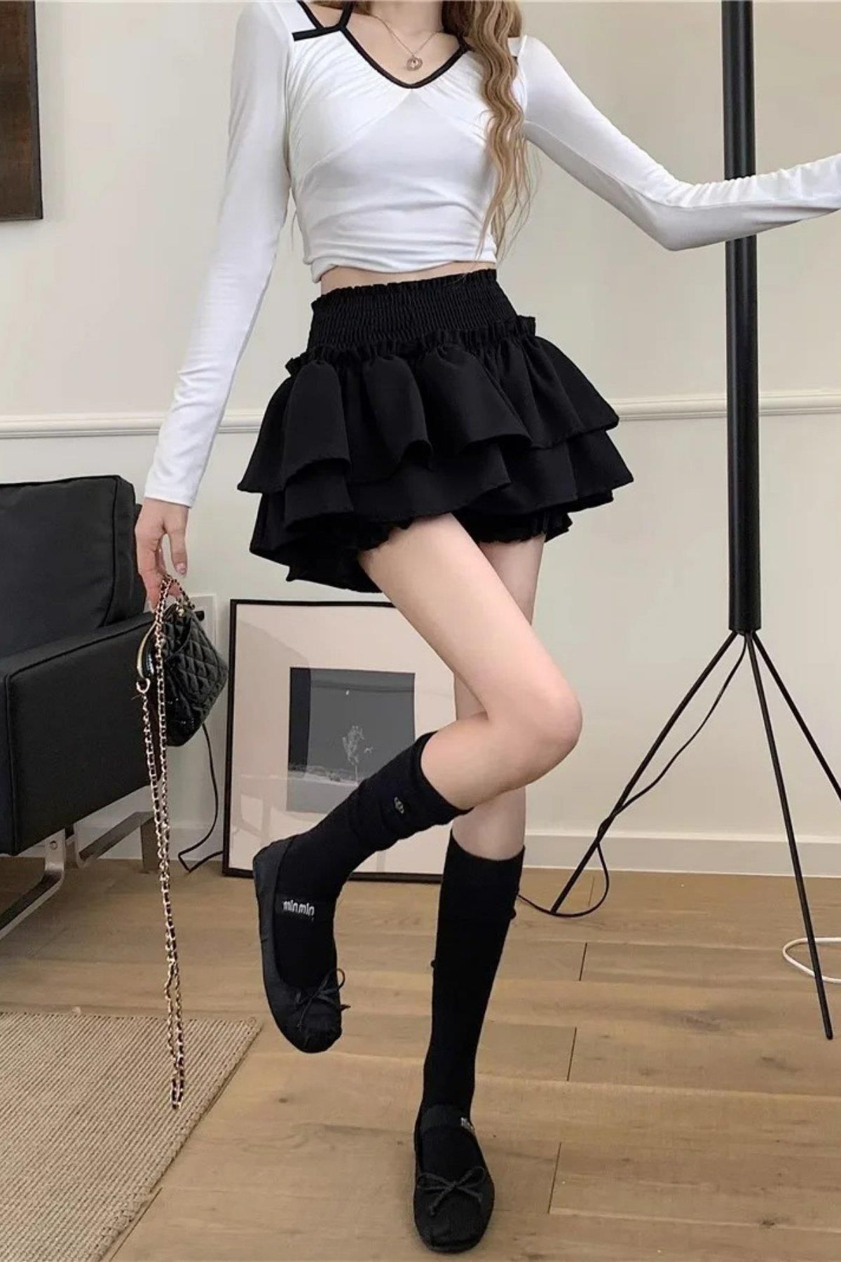 Köstebek Siyah Fırfırlı Belli Katlı Şortlu Y2K Mini Etek