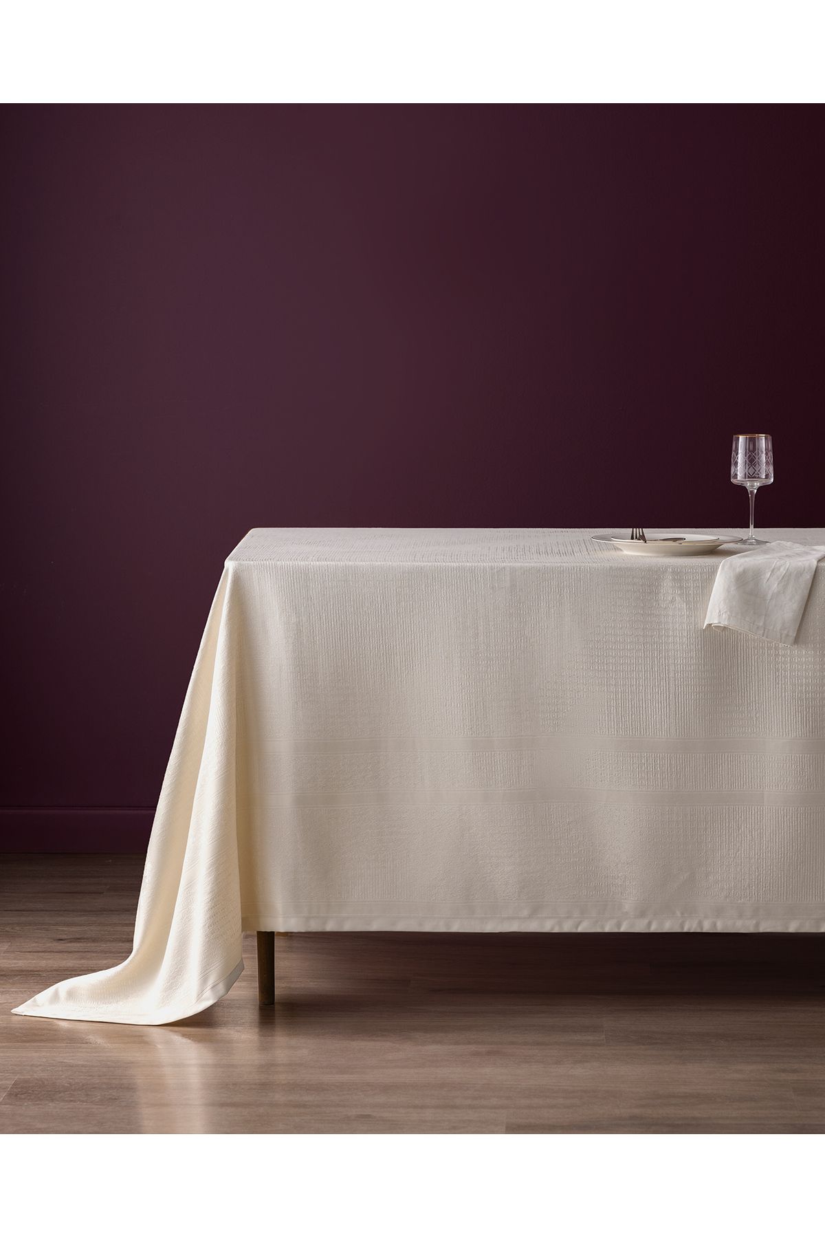 Madame Coco Clarice Masa Örtüsü - Bej - 160x300 cm