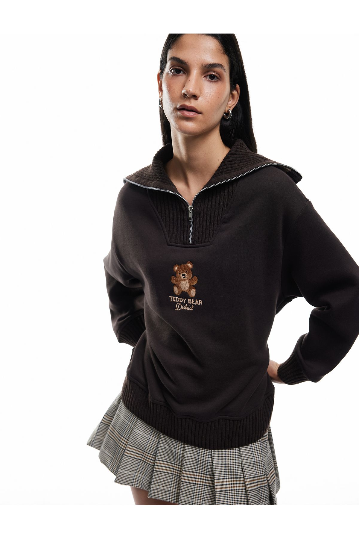 Koton Şardonlu Uzun Kollu Yarım Fermuarlı Ayıcık Nakışlı Oversize Sweatshirt