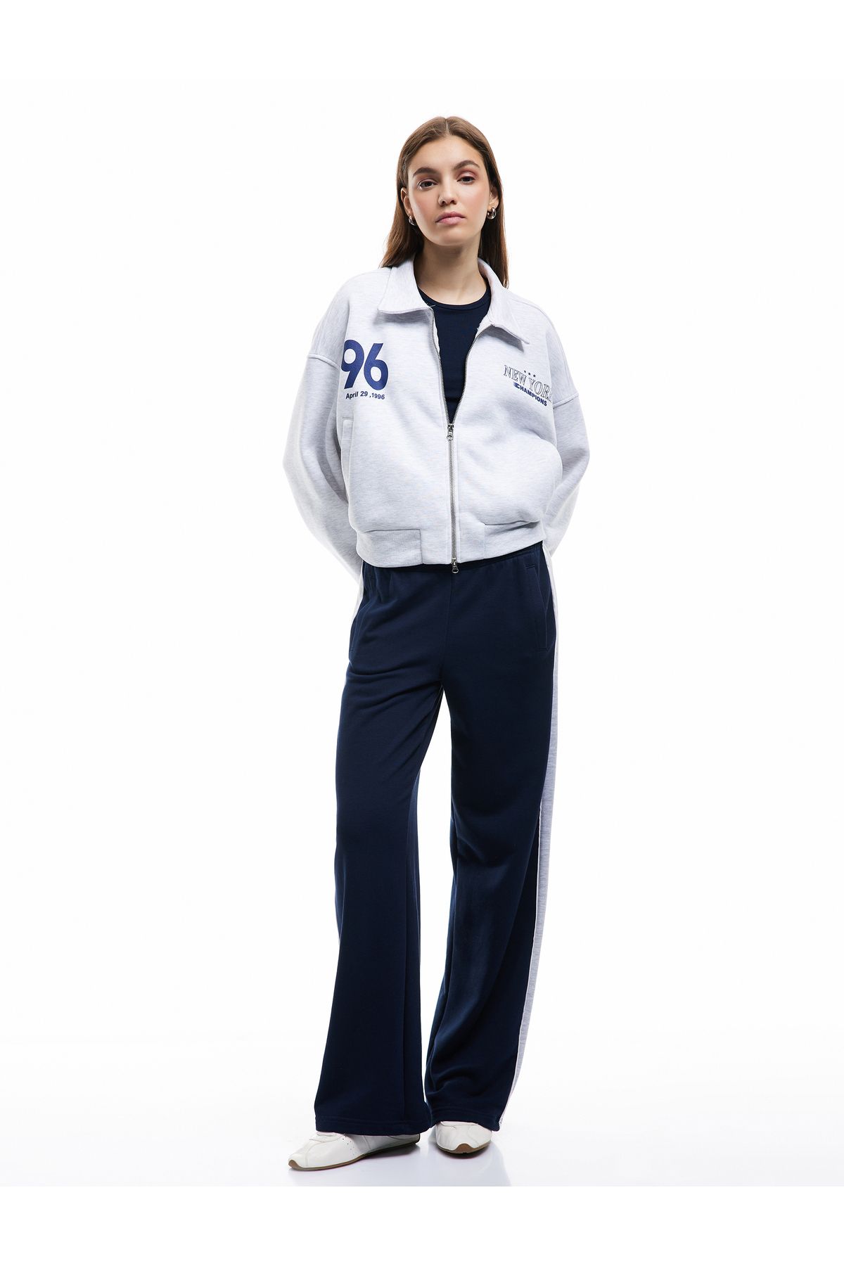 Koton Şardonlu Uzun Kollu Cepli Arkası Baskılı Fermuarlı Sweatshirt