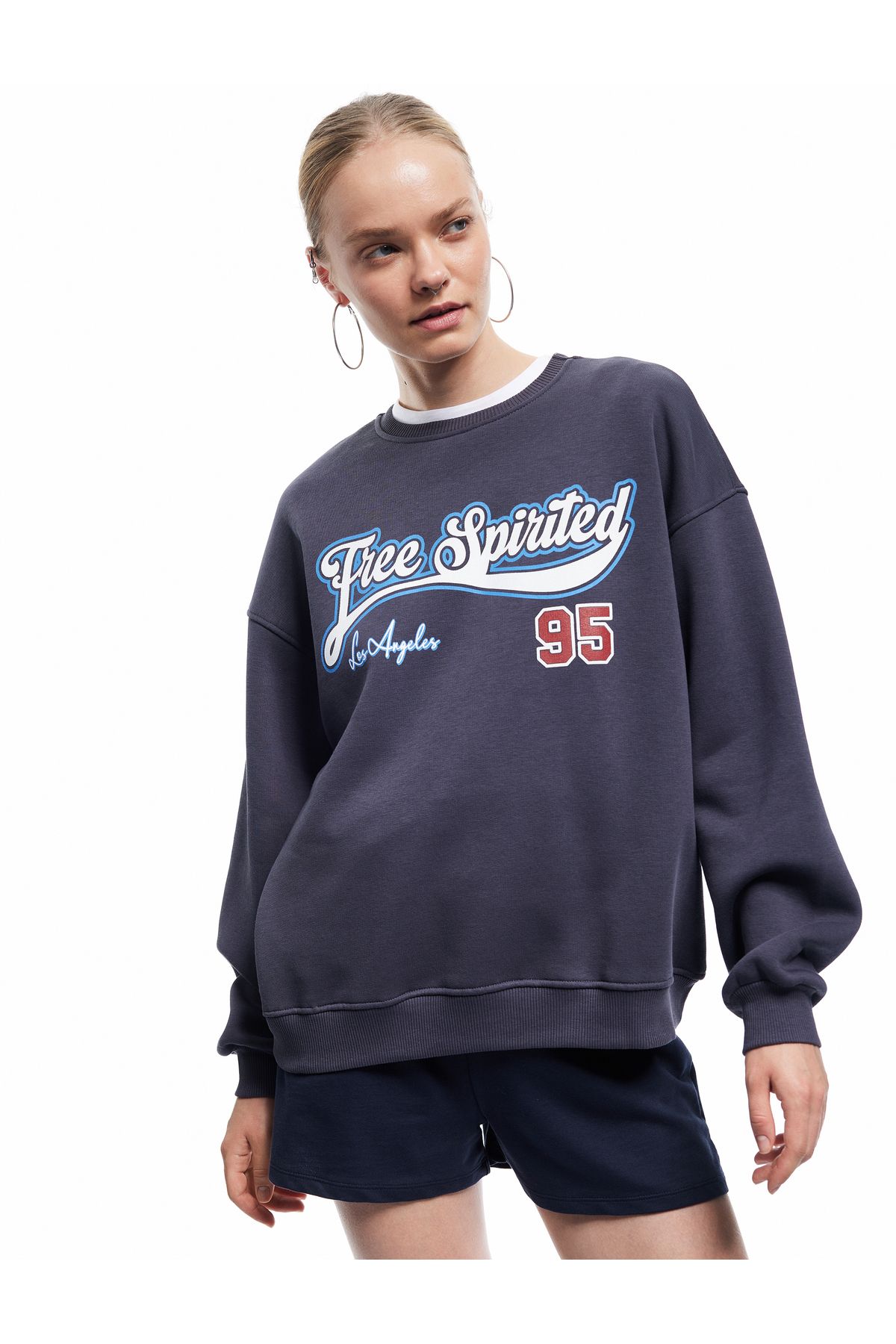 Koton Şardonlu Uzun Kollu Bisiklet Yaka Baskılı Oversize Sweatshirt