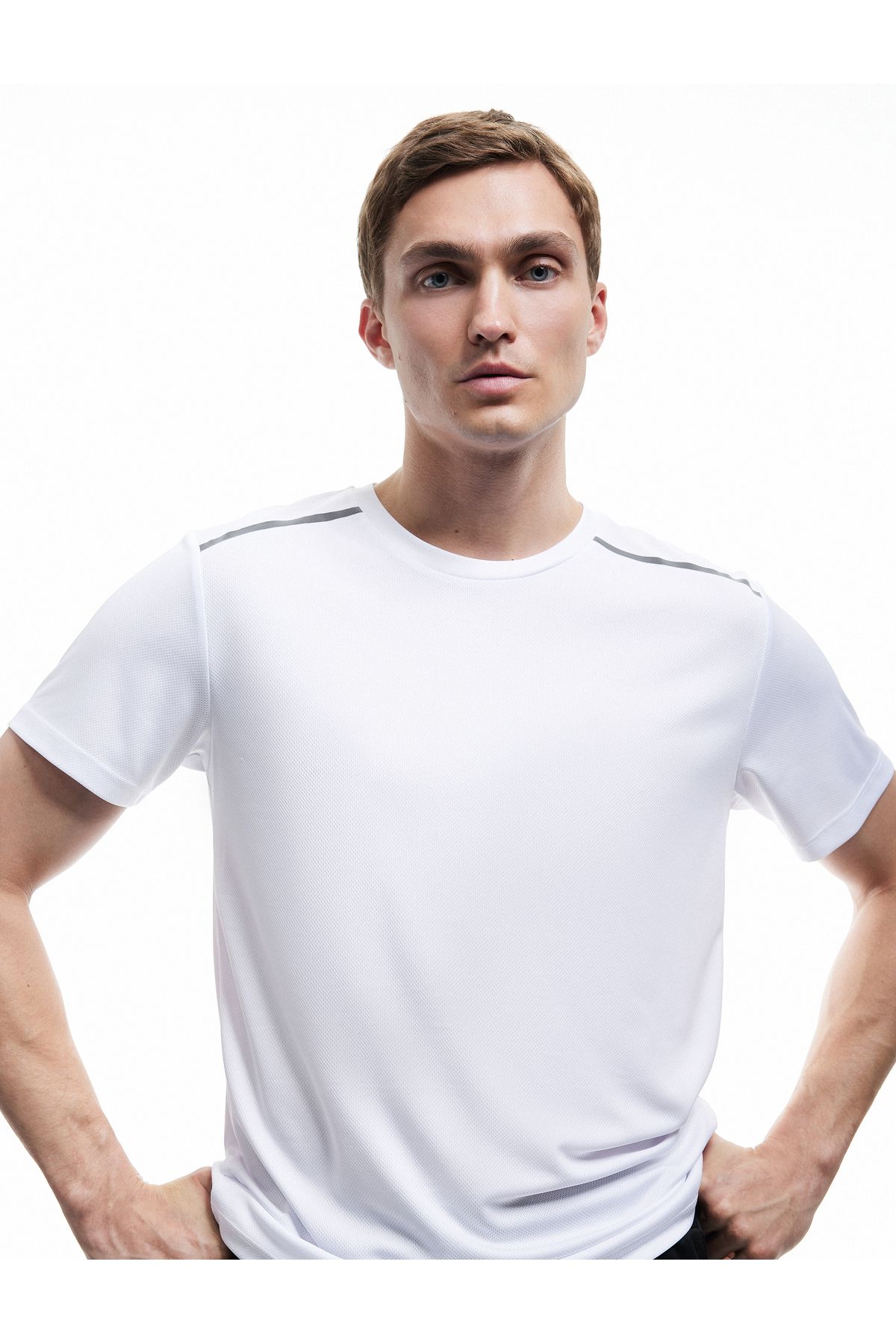Koton Kısa Kollu Regular Fit Çizgi Detaylı Bisiklet Yaka Spor Tişört
