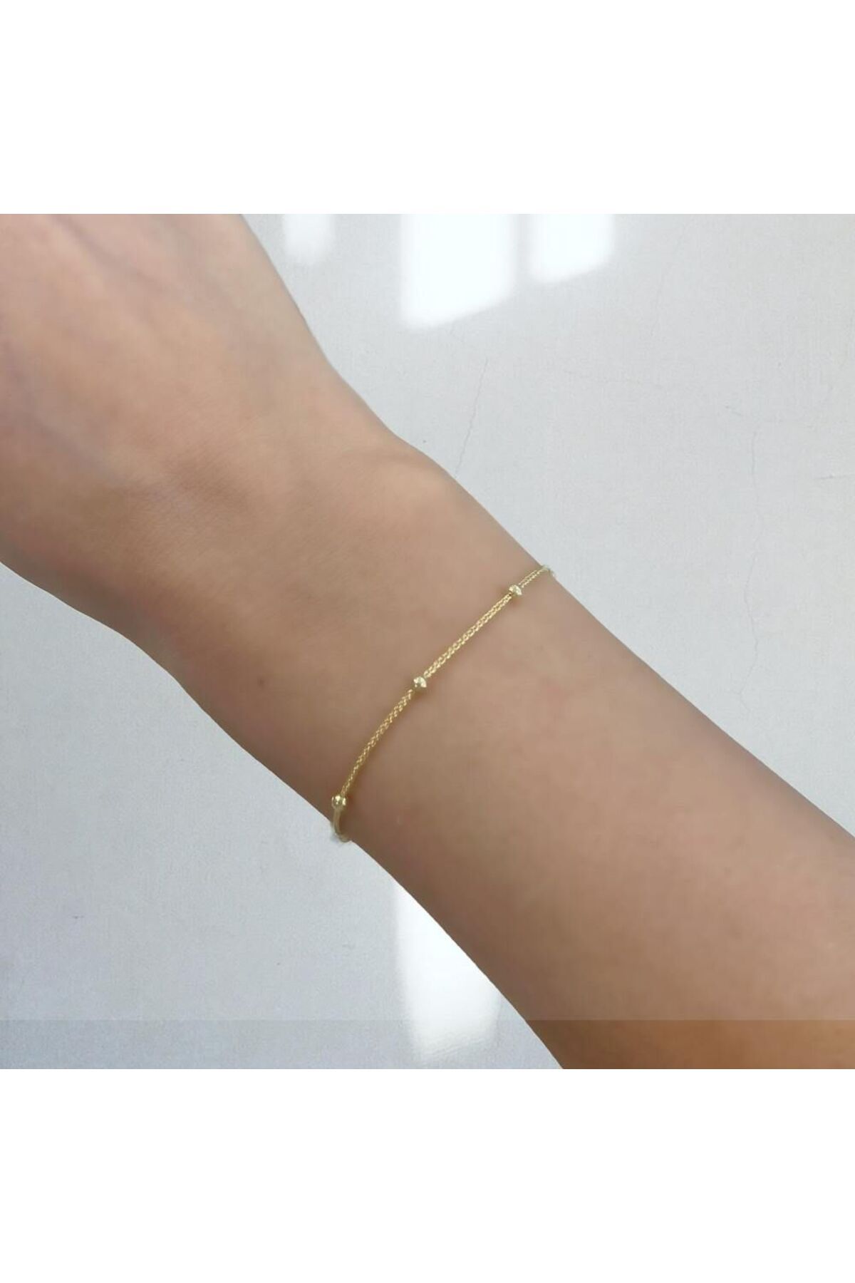 byBurak GOLD İnce Top Detaylı Bileklik – BLK0982