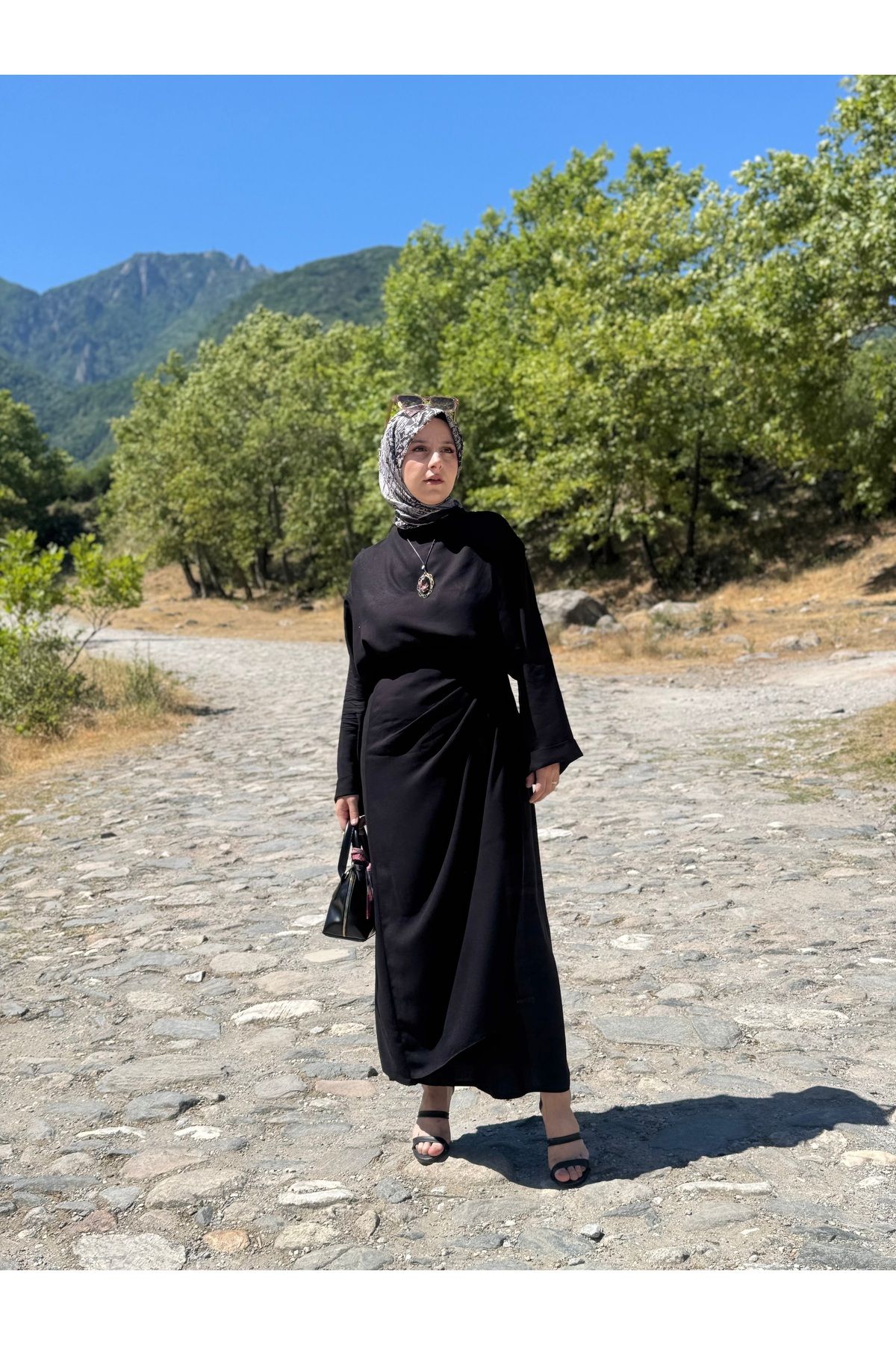 Mina Terzi&Butik Anvelop Etekli İkili Takım