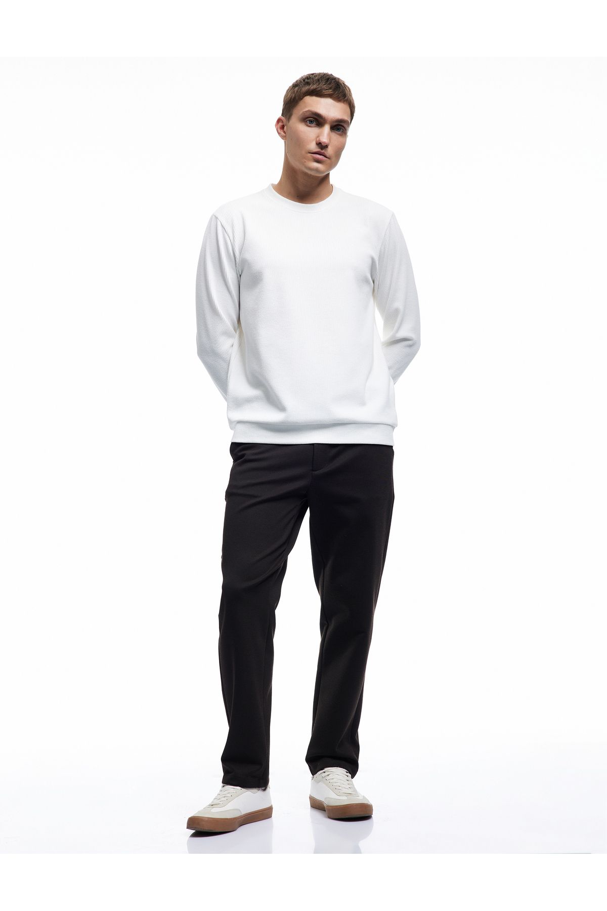 Koton Uzun Kollu Bisiklet Yaka Basic Sweatshirt