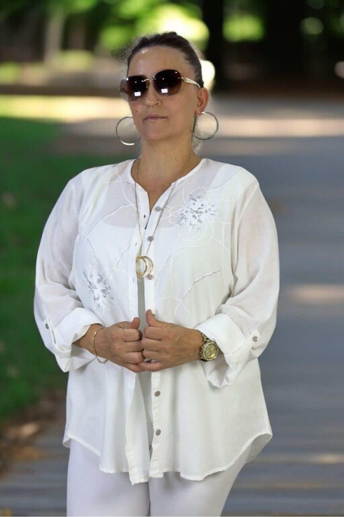 yagmurberen-Front Button Embroidered Flower Pattern Judge Collar Folding Sleeve Flaming Linen Large Size Shirt 3