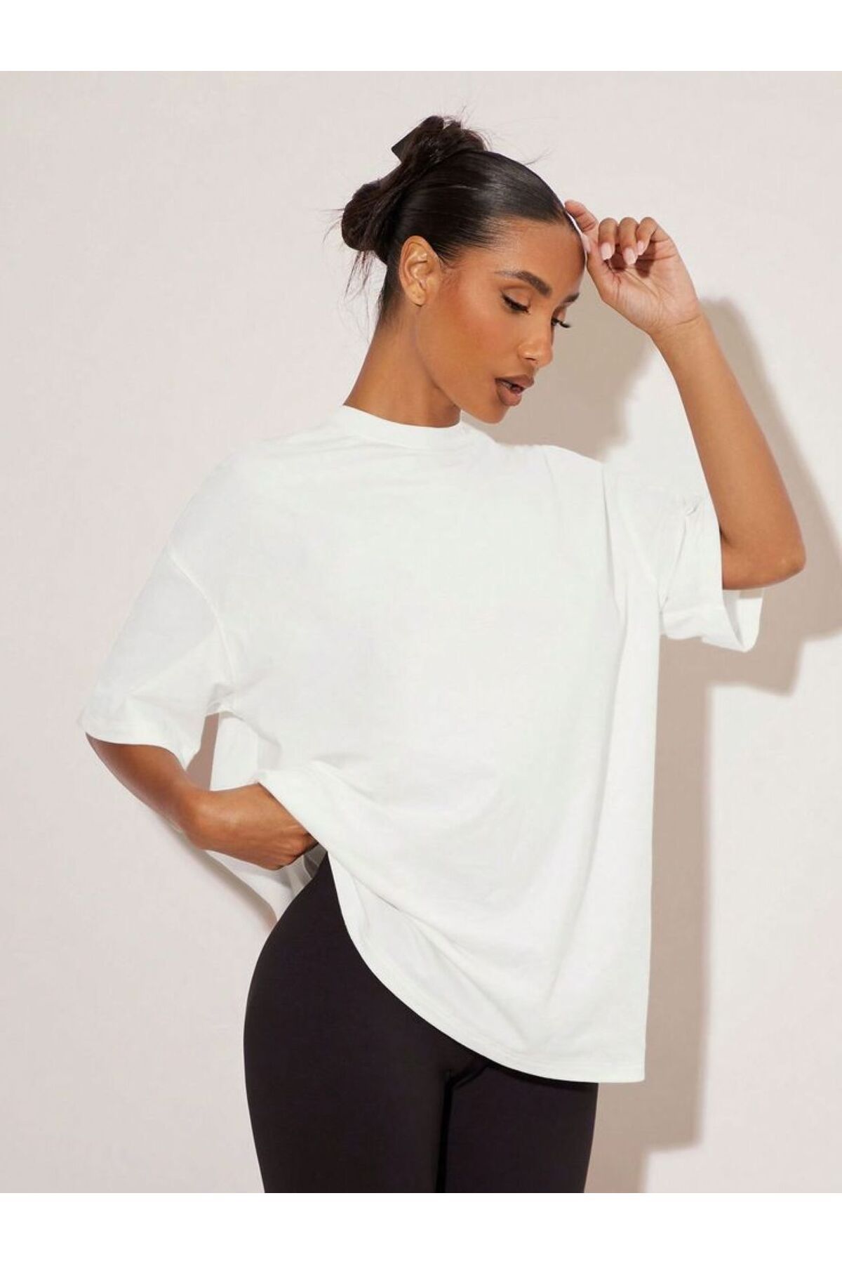 ervafashion Beyaz Günlük Kadın Yuvarlak Yaka Örme Slim Fit Rahat Giyim T-Shirt