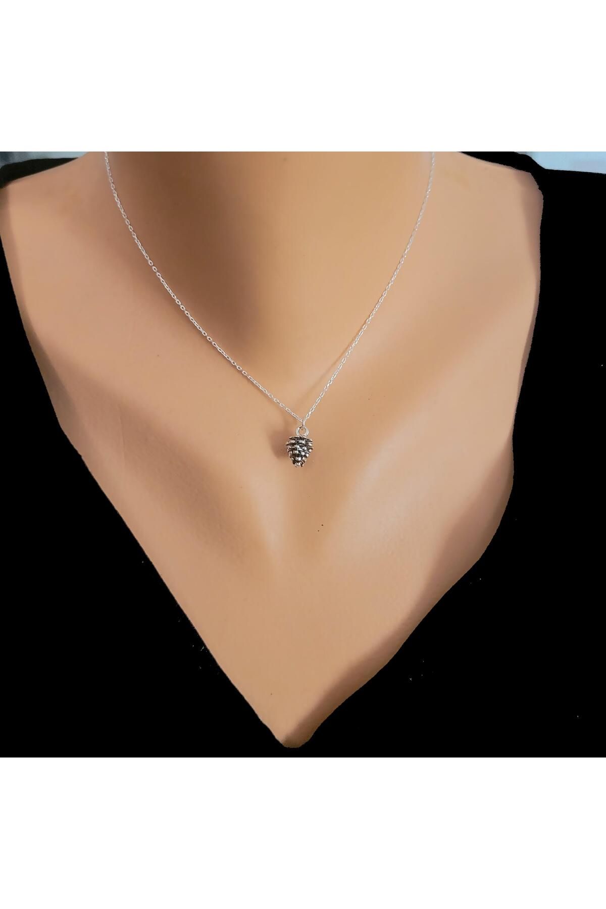Nusret Takı 925 Ayar Gümüş Minik Kozalak Charm Kolye