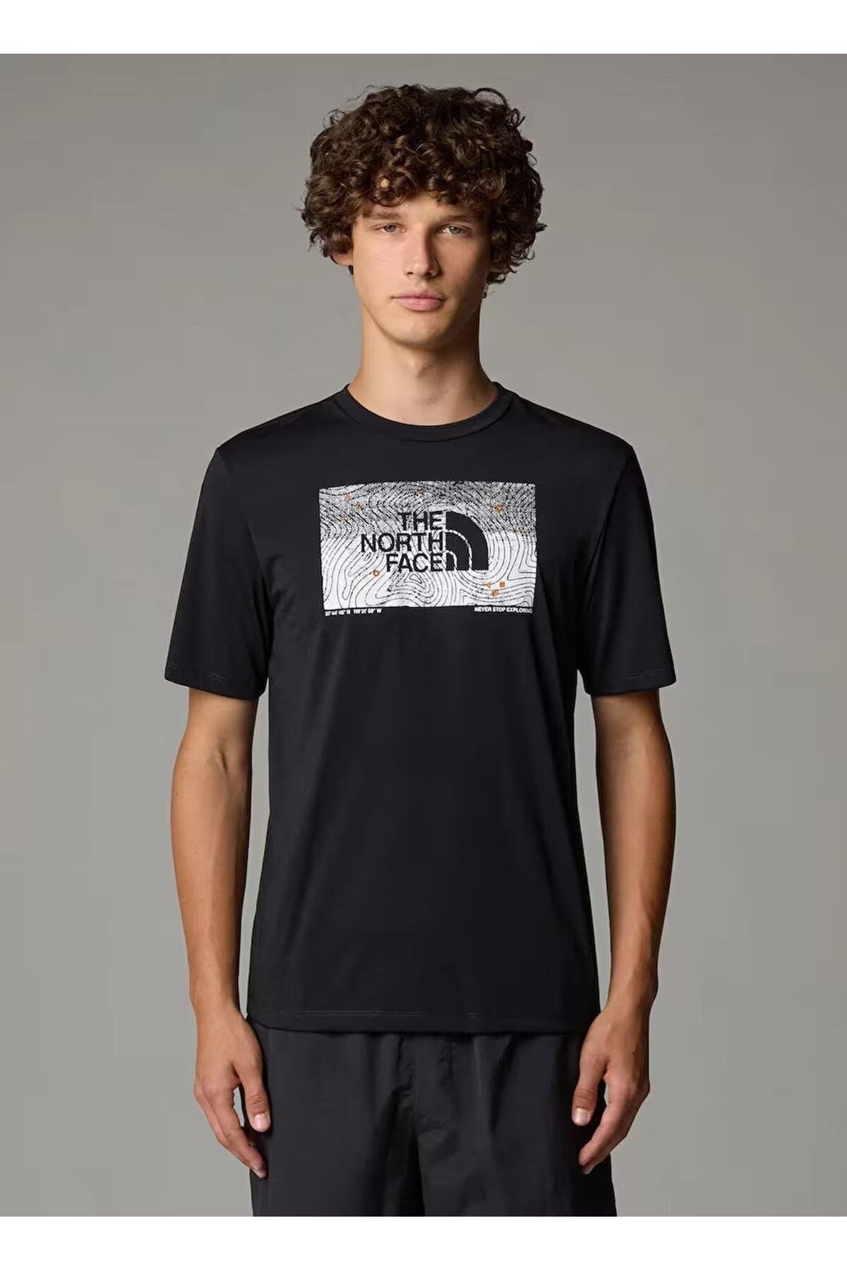 THE NORTH FACE M Foundatıon Abstract Graphıc Tee Erkek T-Shirt NF0A8BQVJK31